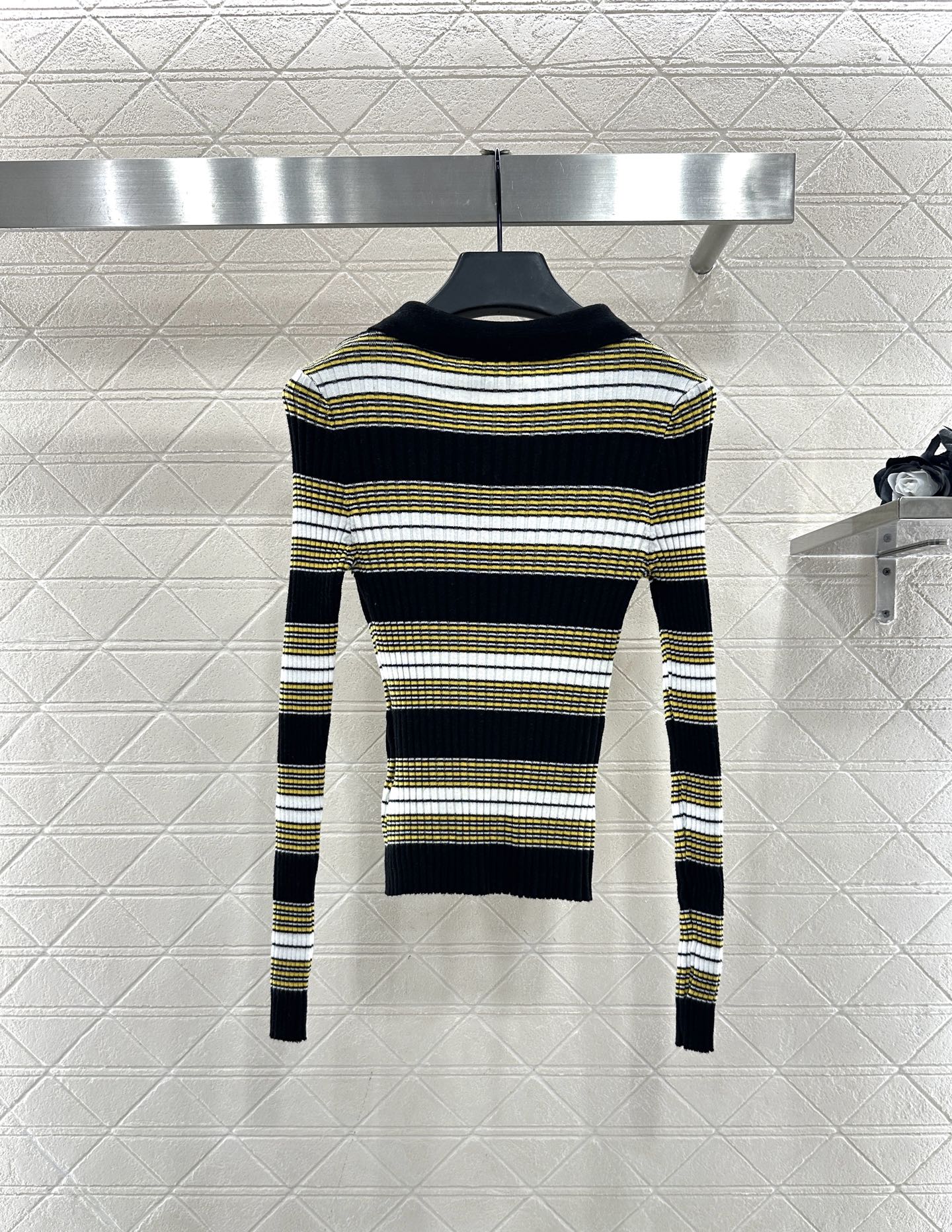 ♥BBR*♥2025新品上架 条纹针织长袖定制YB羊毛纱线织造，弹力舒适，质感十足，翻领Polo针织上衣