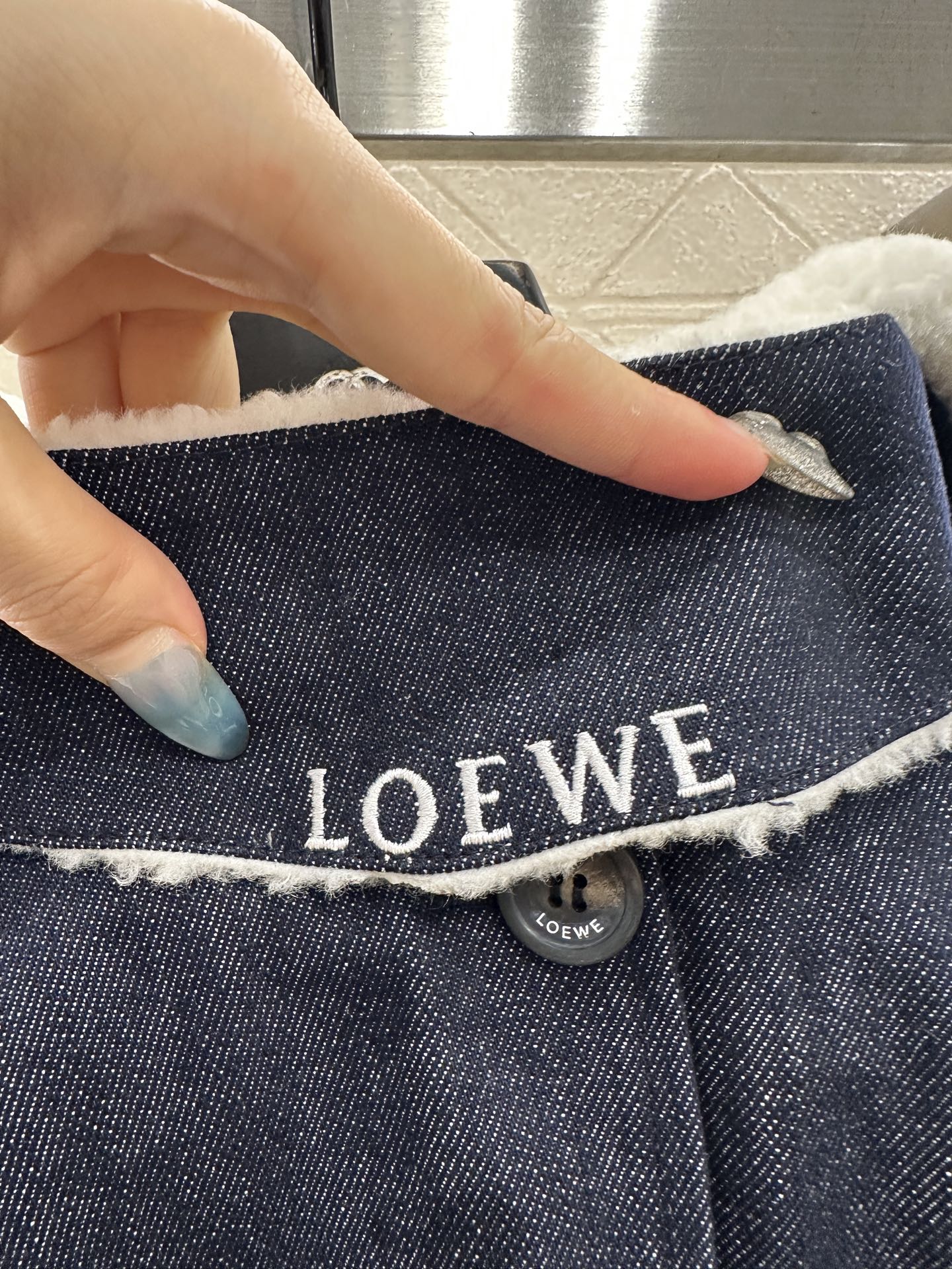 ♥Loew*♥2025新品上架 连帽毛绒牛仔斗篷外套定制YB斜纹全棉牛仔材质，酵素水洗打造做旧复古蓝，连