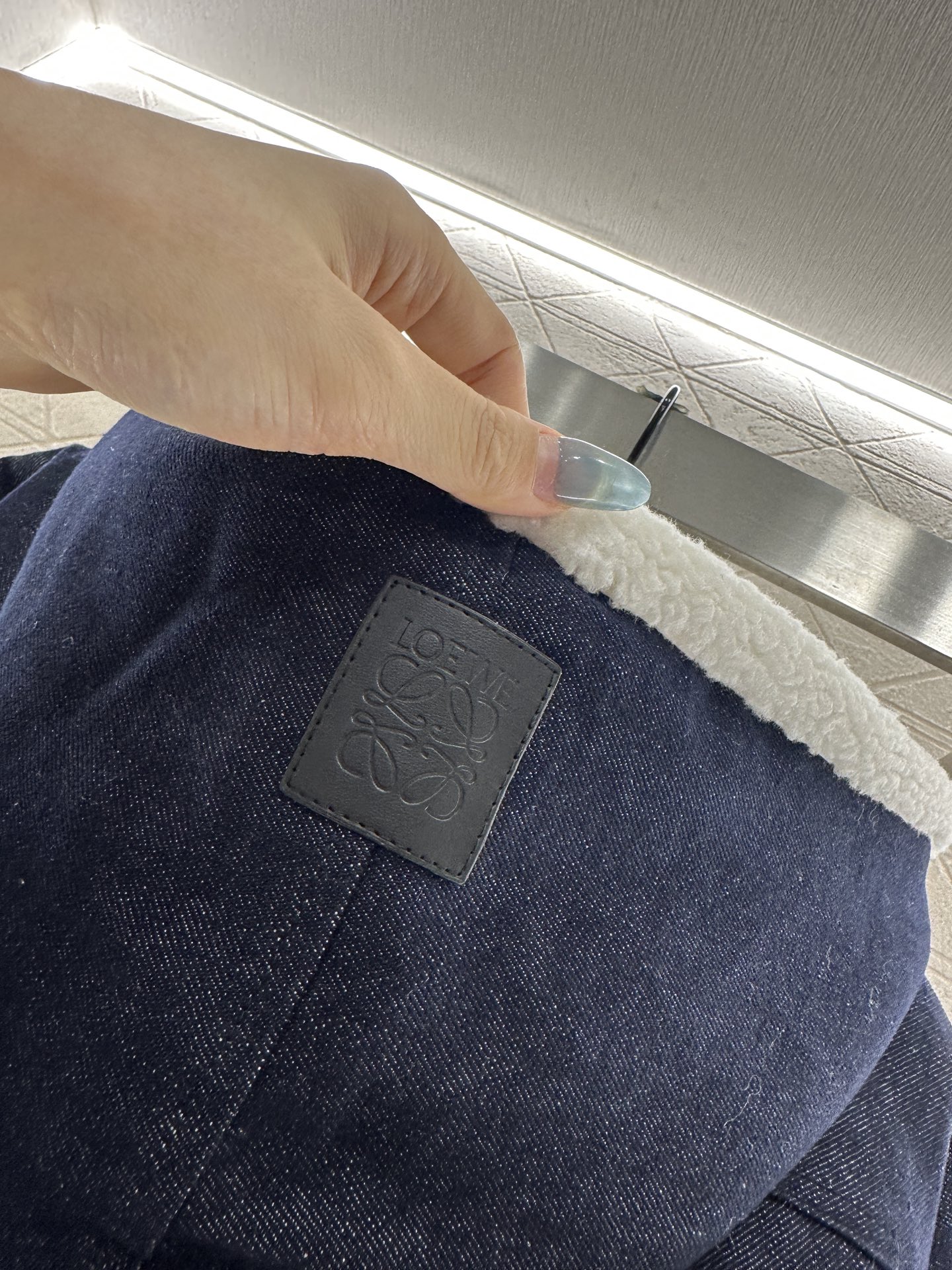 ♥Loew*♥2025新品上架 连帽毛绒牛仔斗篷外套定制YB斜纹全棉牛仔材质，酵素水洗打造做旧复古蓝，连