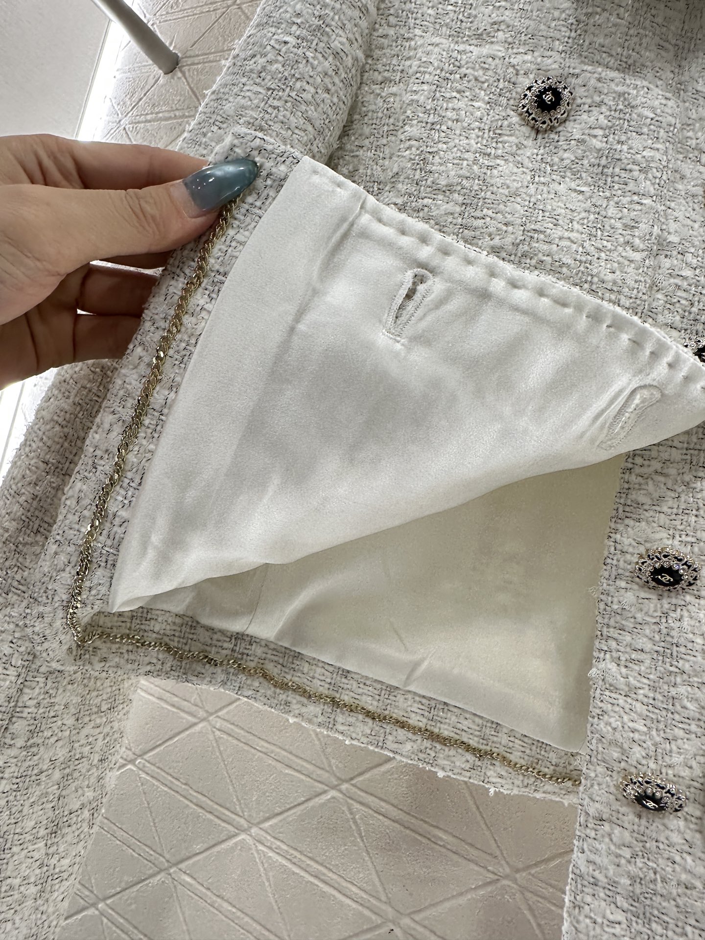 ♥Chane*♥2025新品上架 格纹粗花呢翻领洋装外套定制YB进口粗纺羊毛呢材质，肌理明显，质感上乘，