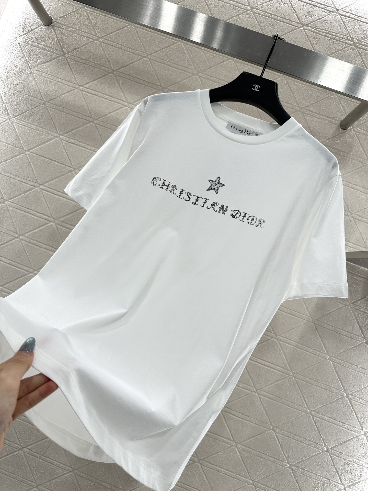 ♥Dio*♥2025新品上架 圆领印花𝑇𝑒𝑒定制YB原生全棉材质，质感高级，柔软舒适，宽松短袖T恤裁剪，