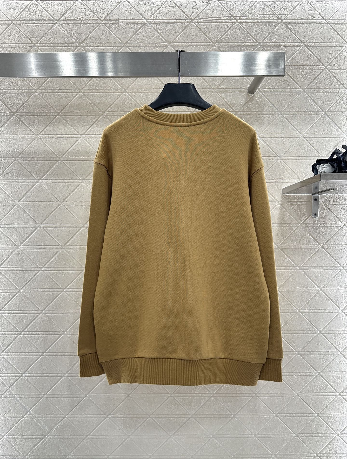 ♥Gucc*♥2025新品上架 撞色字母圆领卫衣定制YB原生全棉面料，弹力舒适，质感十足，标志性横杠打底