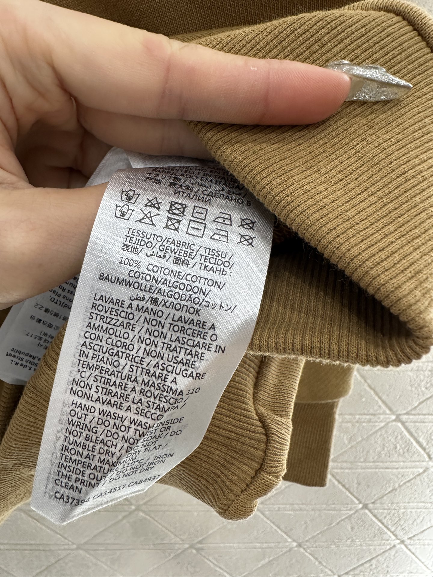 ♥Gucc*♥2025新品上架 撞色字母圆领卫衣定制YB原生全棉面料，弹力舒适，质感十足，标志性横杠打底