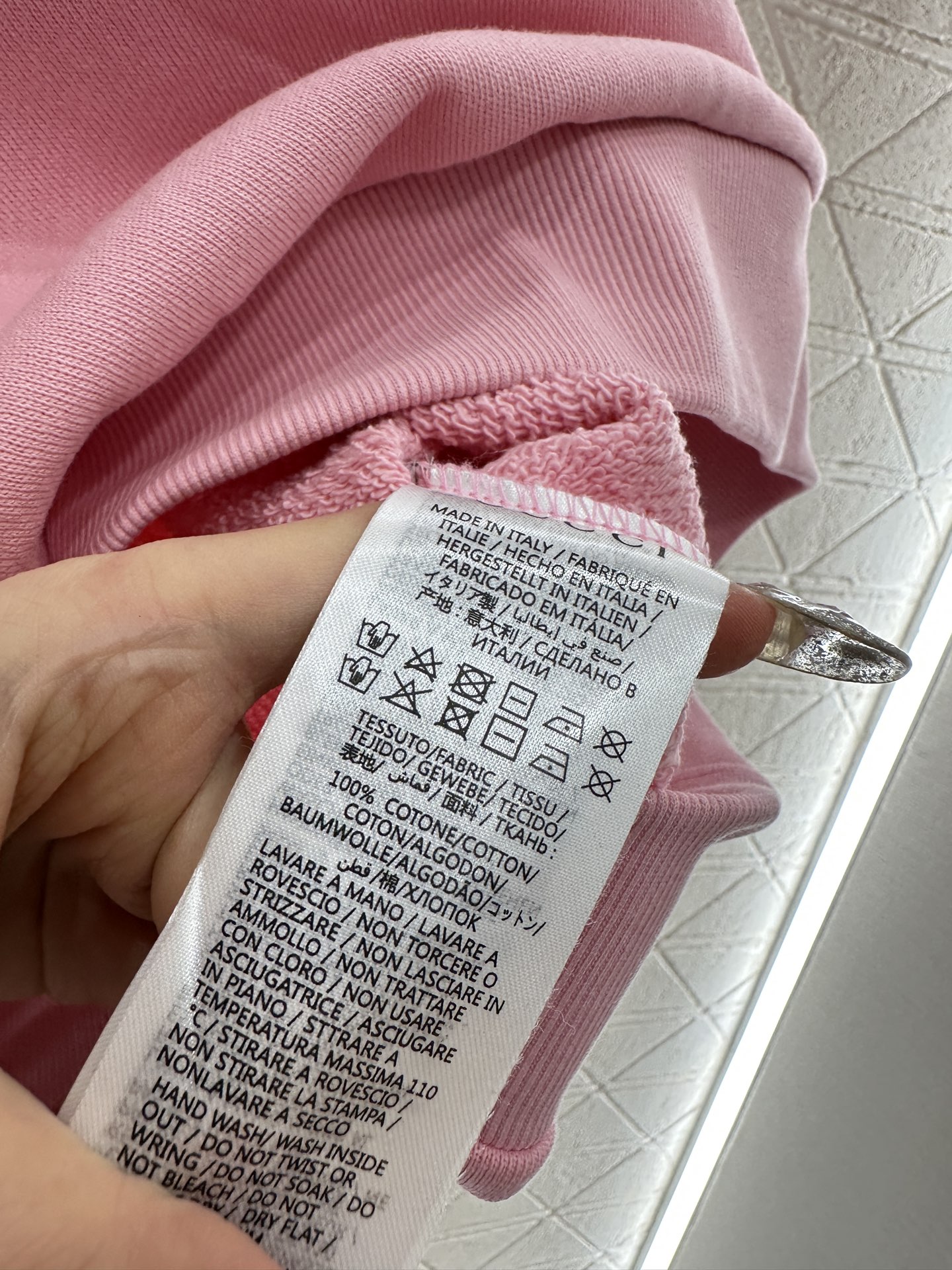 ♥Gucc*♥2025新品上架 撞色字母圆领卫衣定制YB原生全棉面料，弹力舒适，质感十足，标志性横杠打底