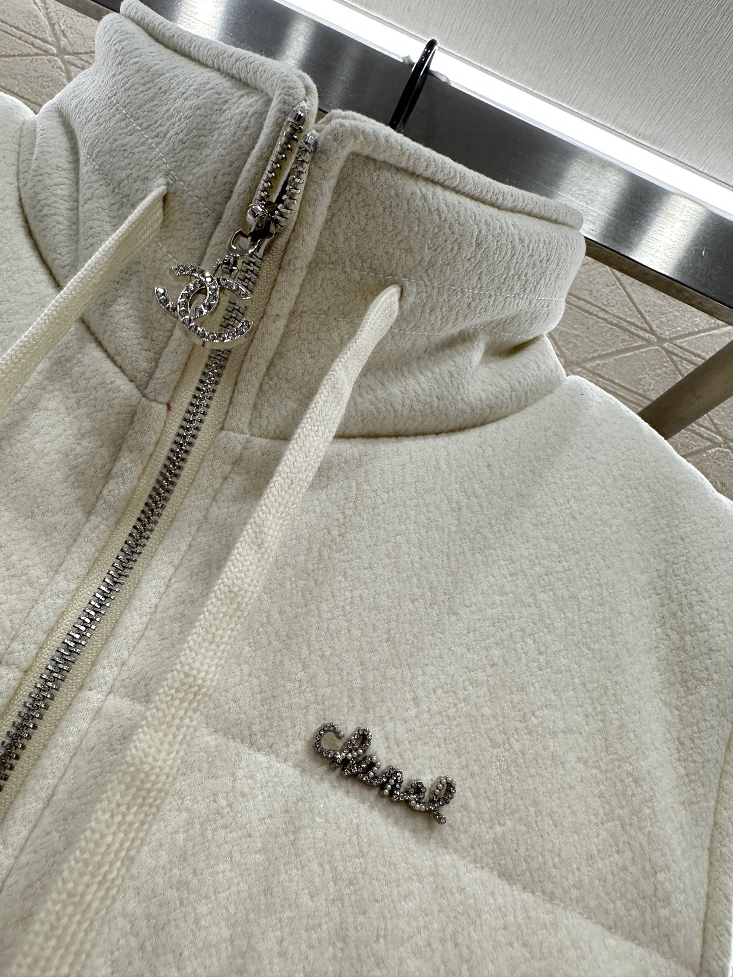 ♥Chane*♥2025新品上架 连帽羊毛棉服马甲长裤套装定制YB羊毛材质，柔软细腻，保暖性能更好，秋冬