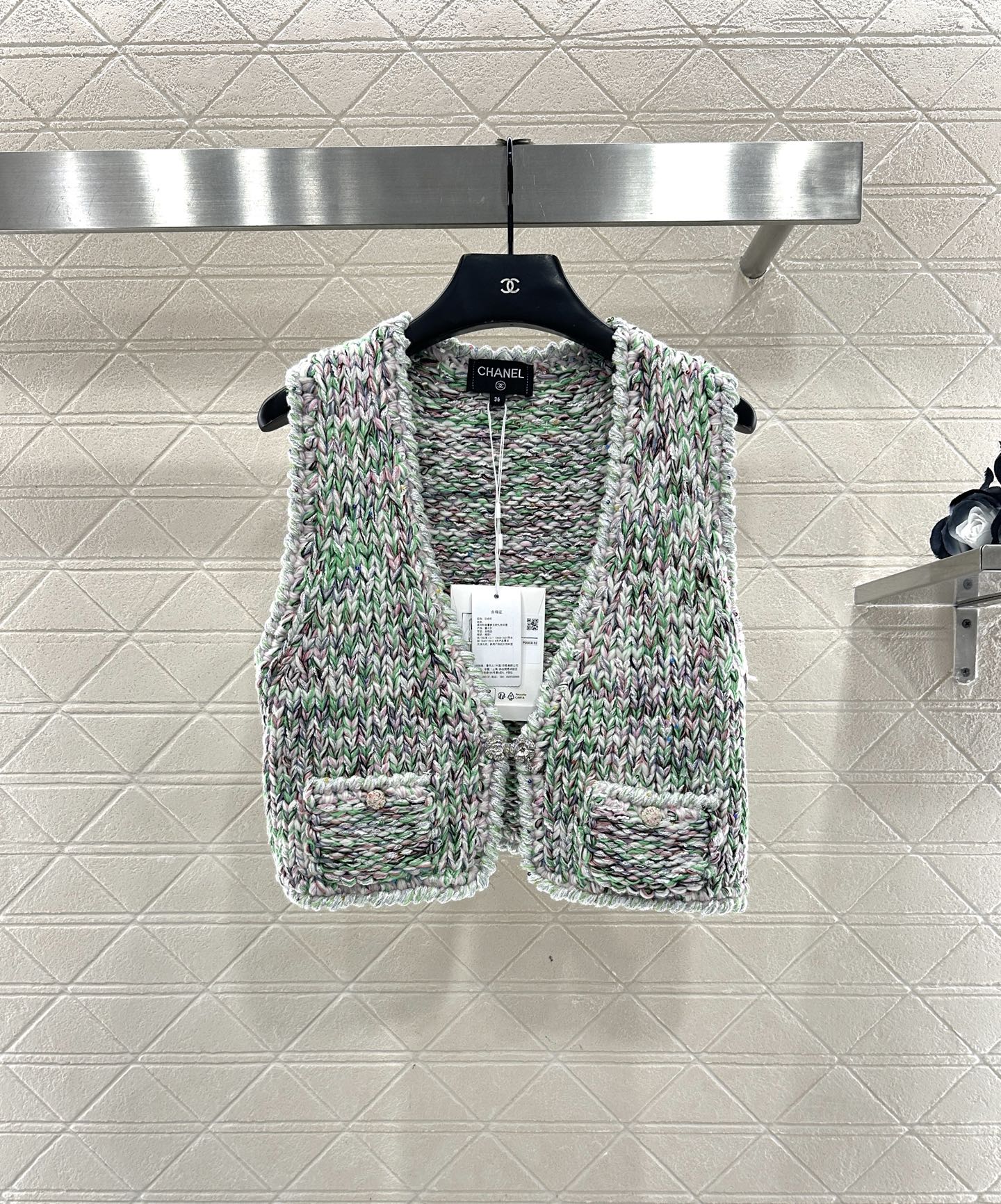 ♥Chane*♥2025新品上架 全手工捆边针织马甲定制YB棉毛纱线织造，穿搭舒适，柔软细腻。V领马甲版
