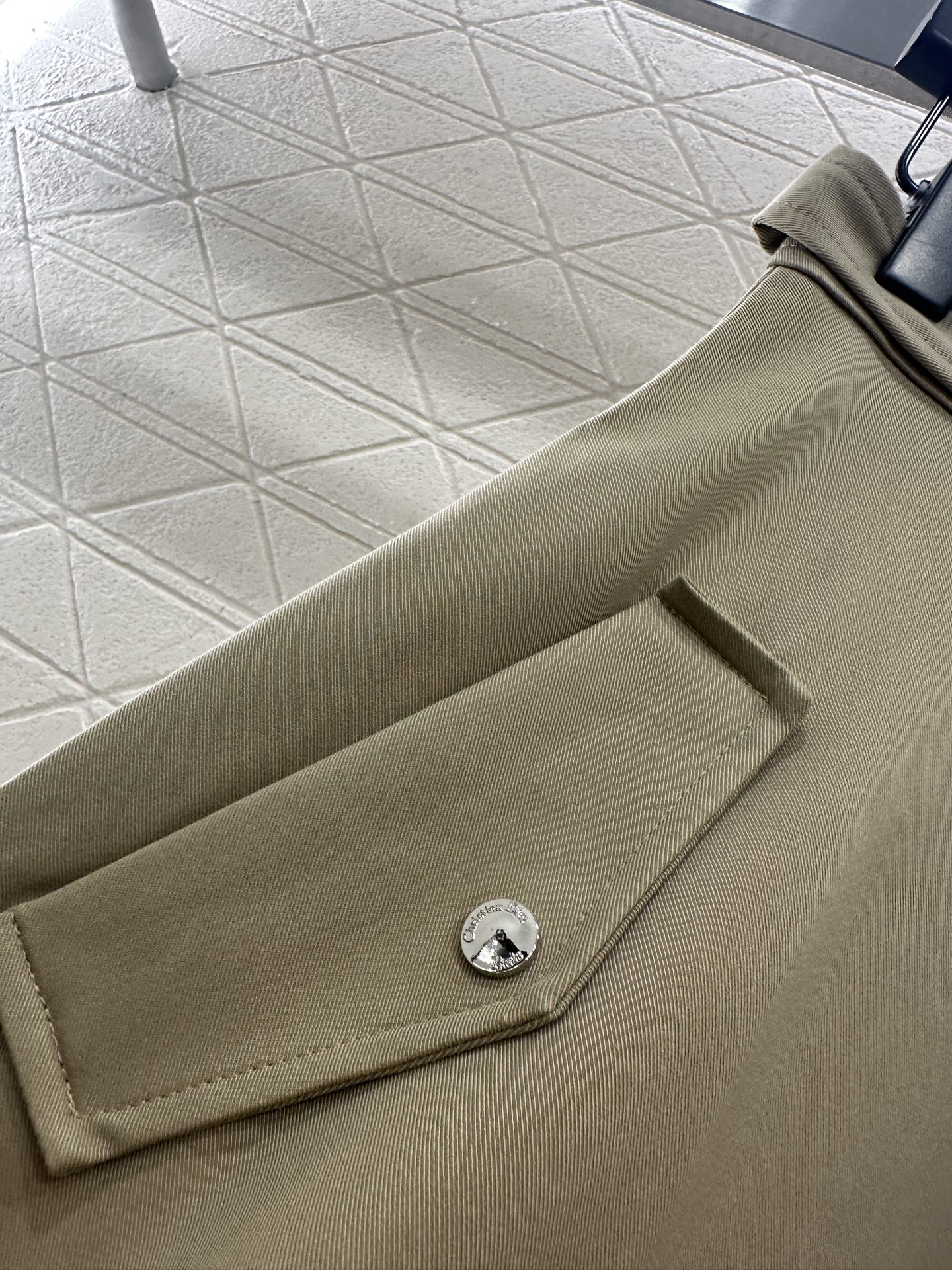 ♥Dio*♥2025新品上架 连帽风衣外套半裙套装定制YB进口风衣材质，挺括有型，质感高级，微A风衣外套