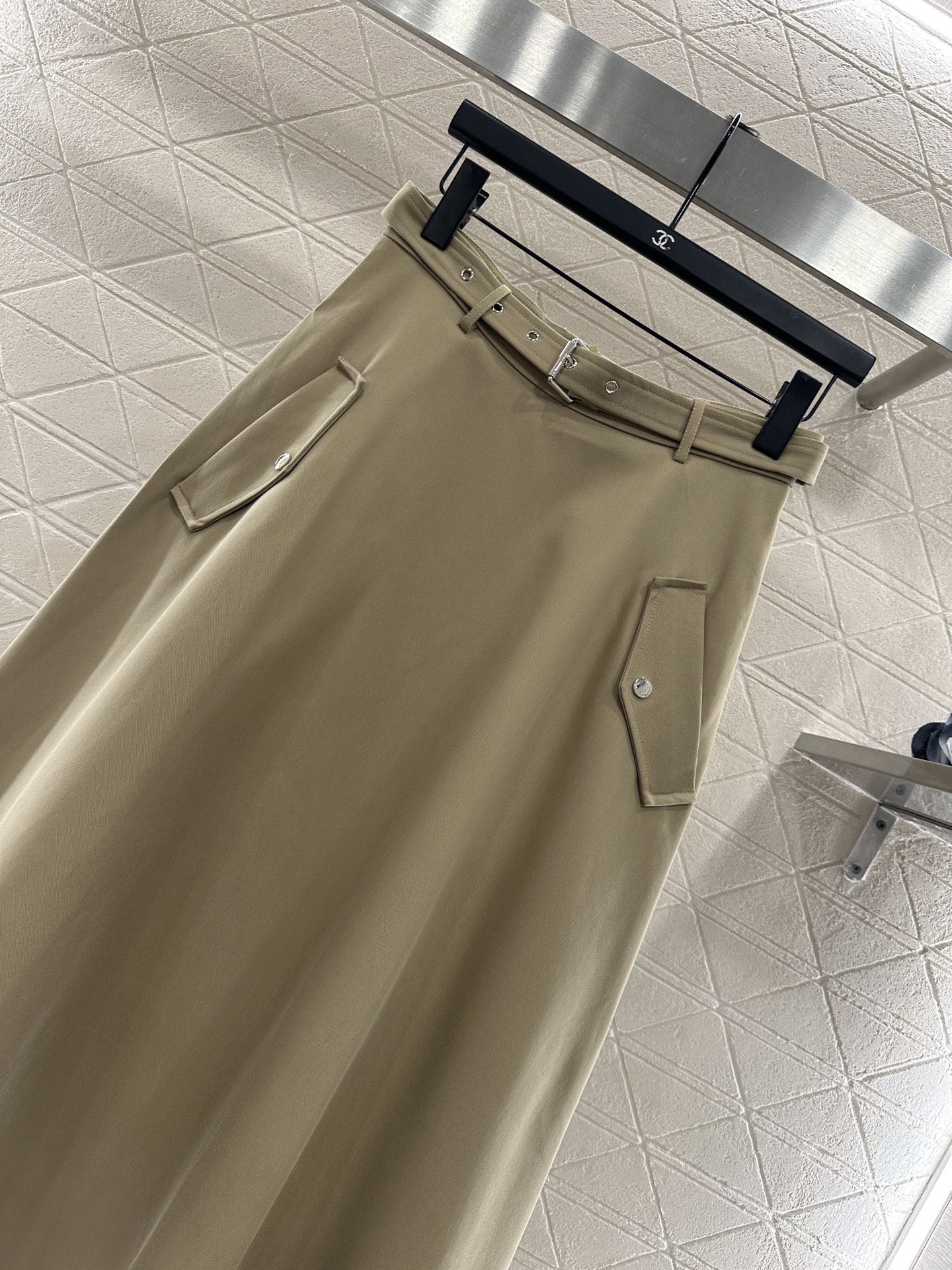 ♥Dio*♥2025新品上架 连帽风衣外套半裙套装定制YB进口风衣材质，挺括有型，质感高级，微A风衣外套