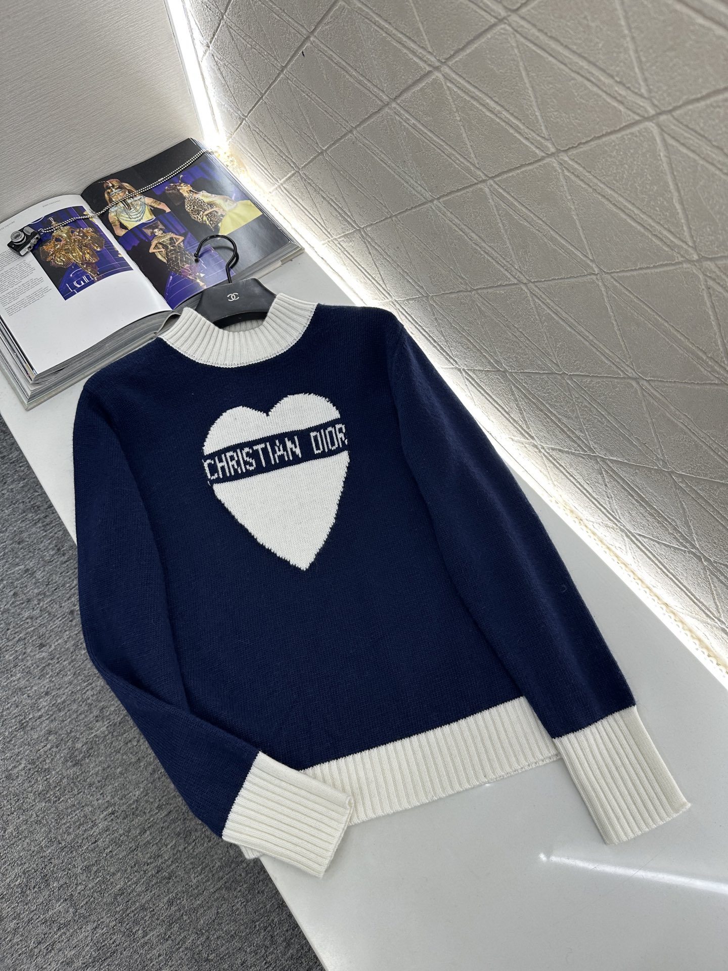 ♥Dio*♥2025新品上架 撞色爱心针织套头毛衣定制YB羊毛纱线织造，工艺处理，肌理明显，细密针织套头