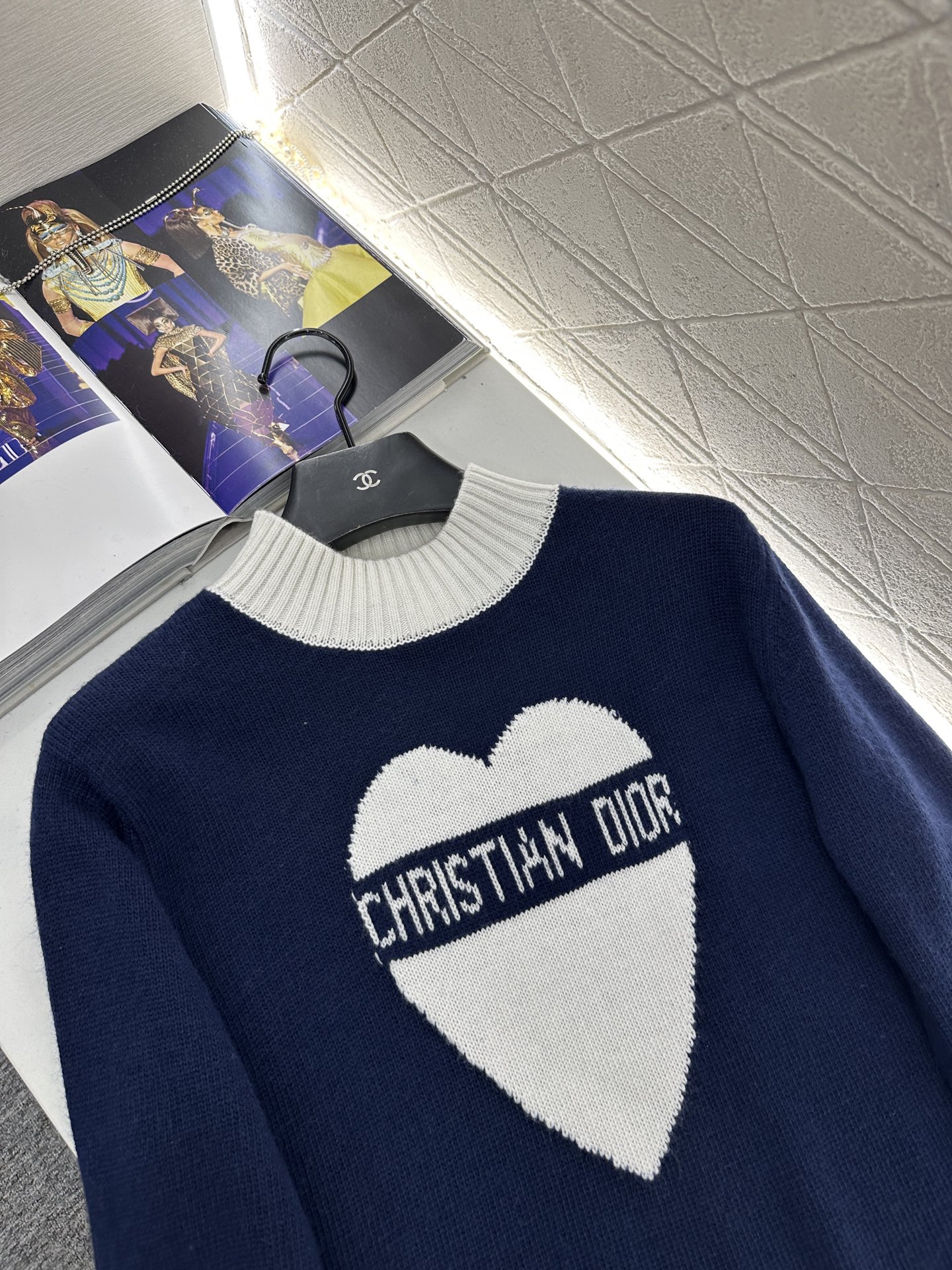 ♥Dio*♥2025新品上架 撞色爱心针织套头毛衣定制YB羊毛纱线织造，工艺处理，肌理明显，细密针织套头