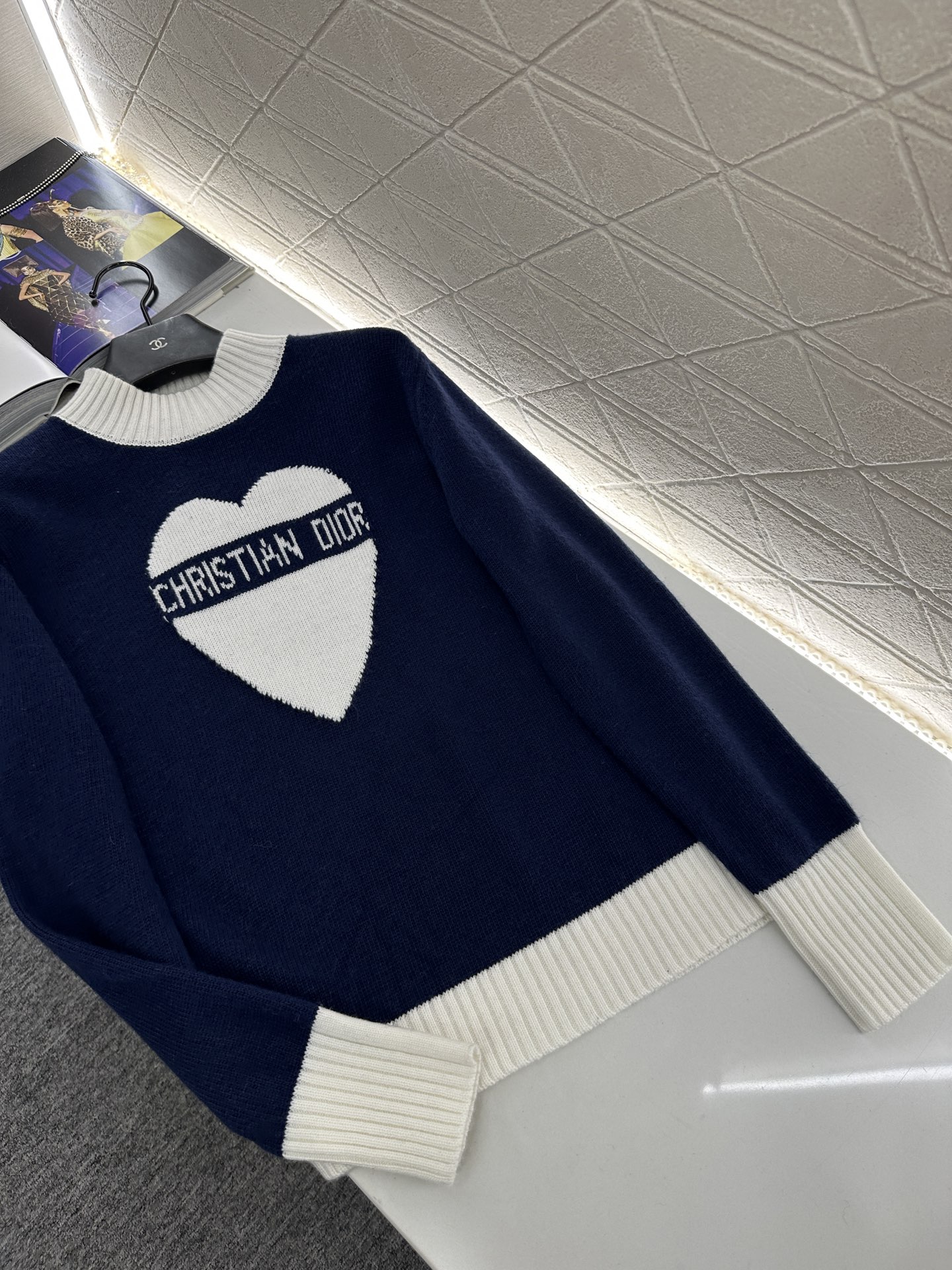 ♥Dio*♥2025新品上架 撞色爱心针织套头毛衣定制YB羊毛纱线织造，工艺处理，肌理明显，细密针织套头