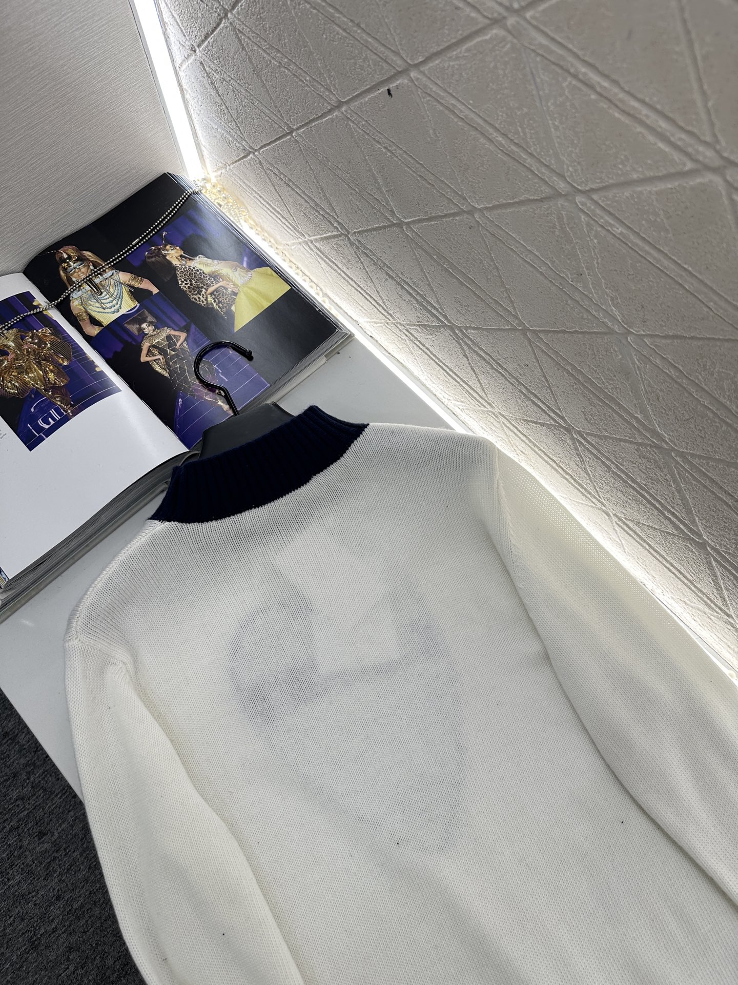 ♥Dio*♥2025新品上架 撞色爱心针织套头毛衣定制YB羊毛纱线织造，工艺处理，肌理明显，细密针织套头