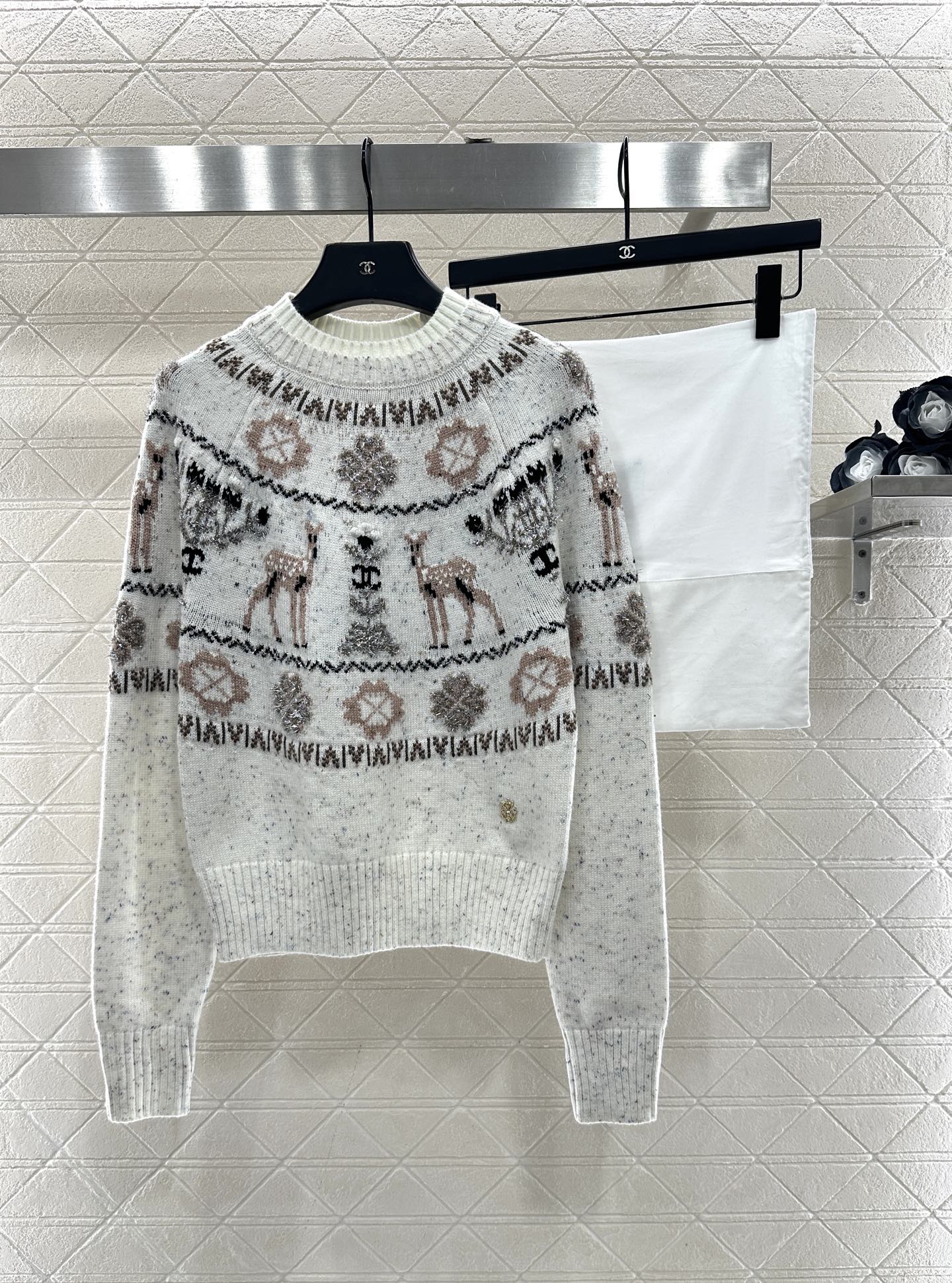 ♥Chane*♥2025新品上架 重工钩花圆领套头毛衣25coco圣诞🧑‍🎄滑雪🎿系列#定制YB羊绒针织