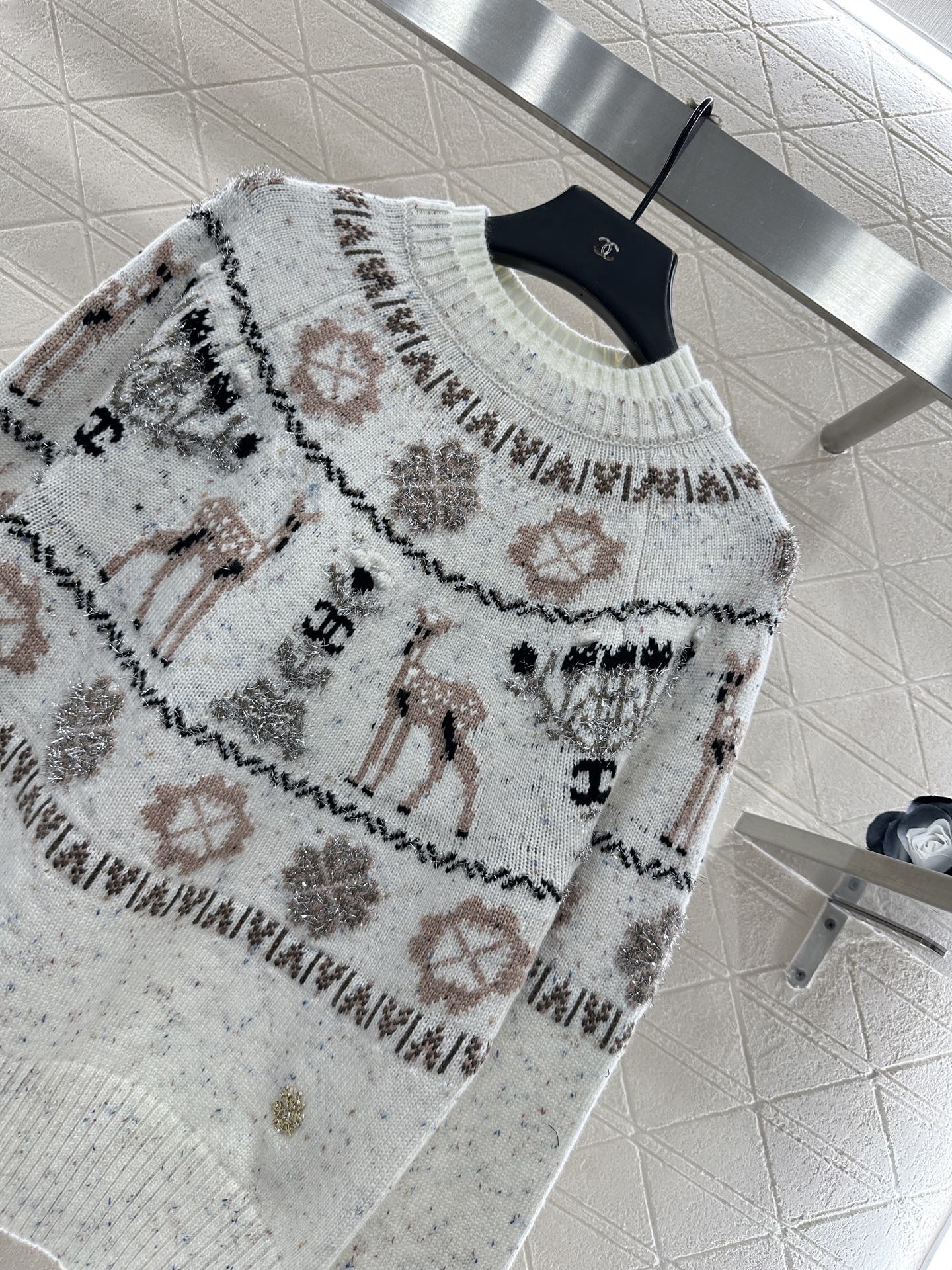 ♥Chane*♥2025新品上架 重工钩花圆领套头毛衣25coco圣诞🧑‍🎄滑雪🎿系列#定制YB羊绒针织