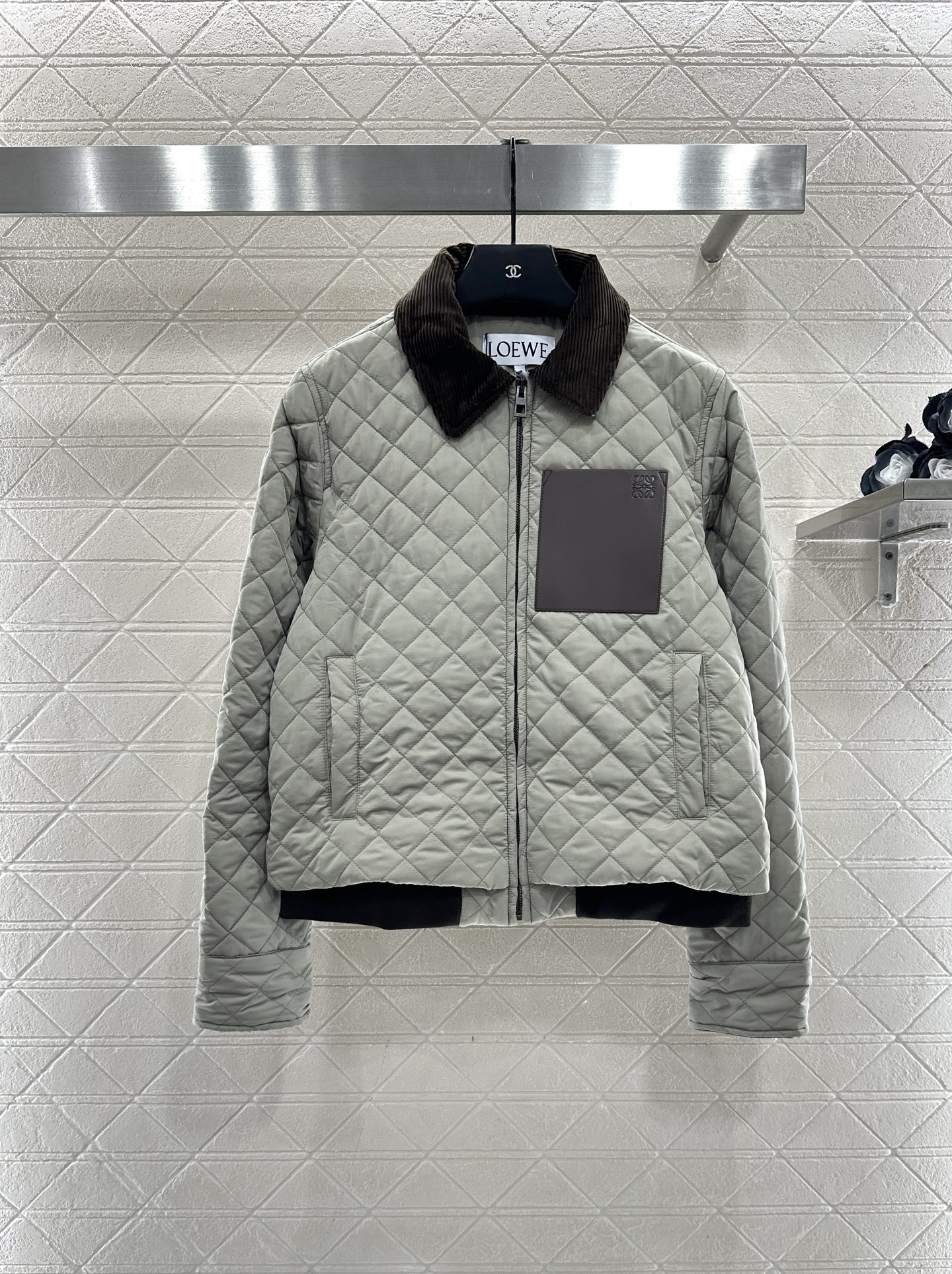 ♥Loew*♥2025新品上架 灯芯绒领菱格纹棉服外套定制YB防风防水尼龙材质，羽绒棉填充内里，整件轻盈