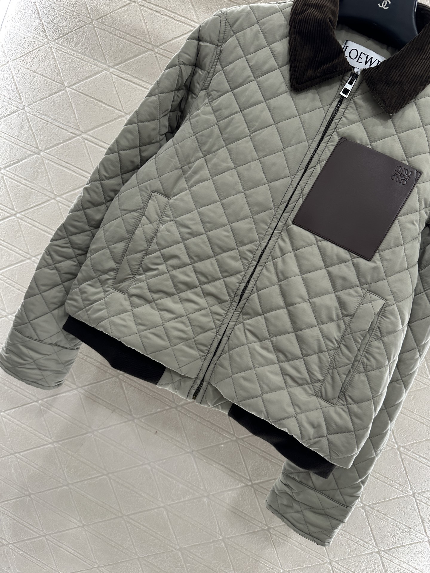 ♥Loew*♥2025新品上架 灯芯绒领菱格纹棉服外套定制YB防风防水尼龙材质，羽绒棉填充内里，整件轻盈