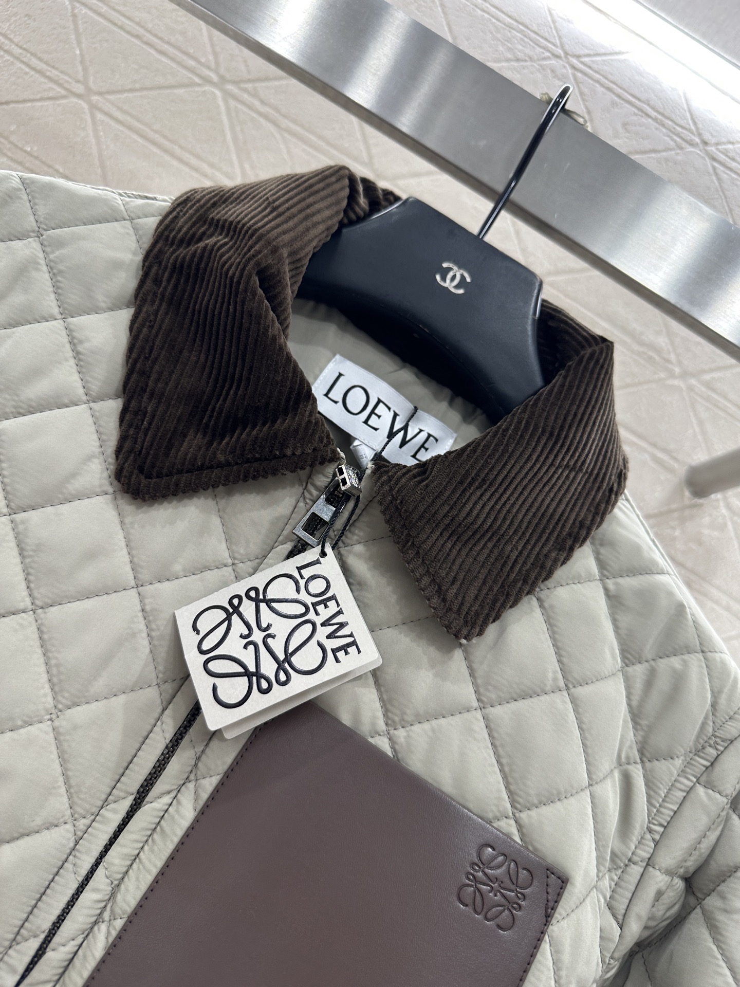 ♥Loew*♥2025新品上架 灯芯绒领菱格纹棉服外套定制YB防风防水尼龙材质，羽绒棉填充内里，整件轻盈