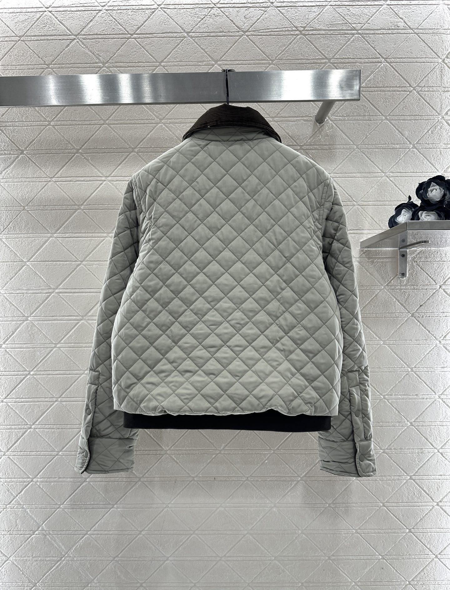 ♥Loew*♥2025新品上架 灯芯绒领菱格纹棉服外套定制YB防风防水尼龙材质，羽绒棉填充内里，整件轻盈