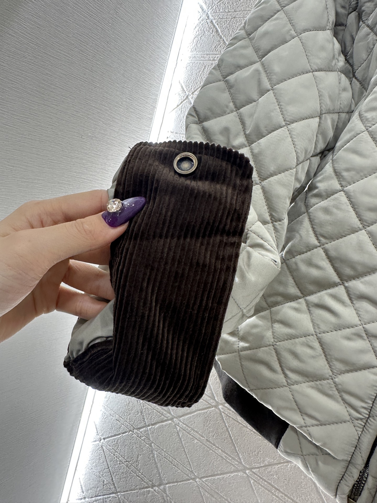 ♥Loew*♥2025新品上架 灯芯绒领菱格纹棉服外套定制YB防风防水尼龙材质，羽绒棉填充内里，整件轻盈