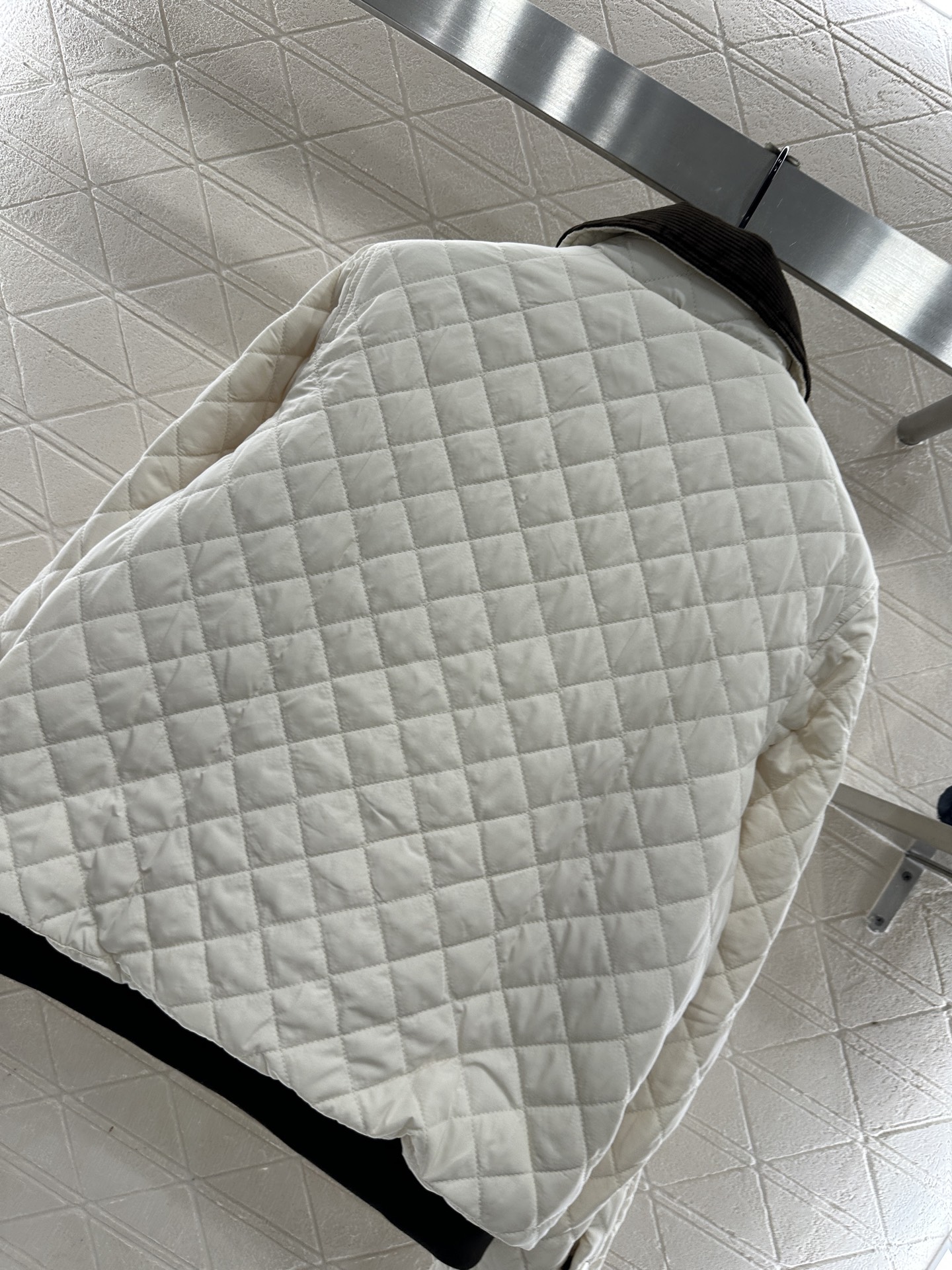 ♥Loew*♥2025新品上架 灯芯绒领菱格纹棉服外套定制YB防风防水尼龙材质，羽绒棉填充内里，整件轻盈