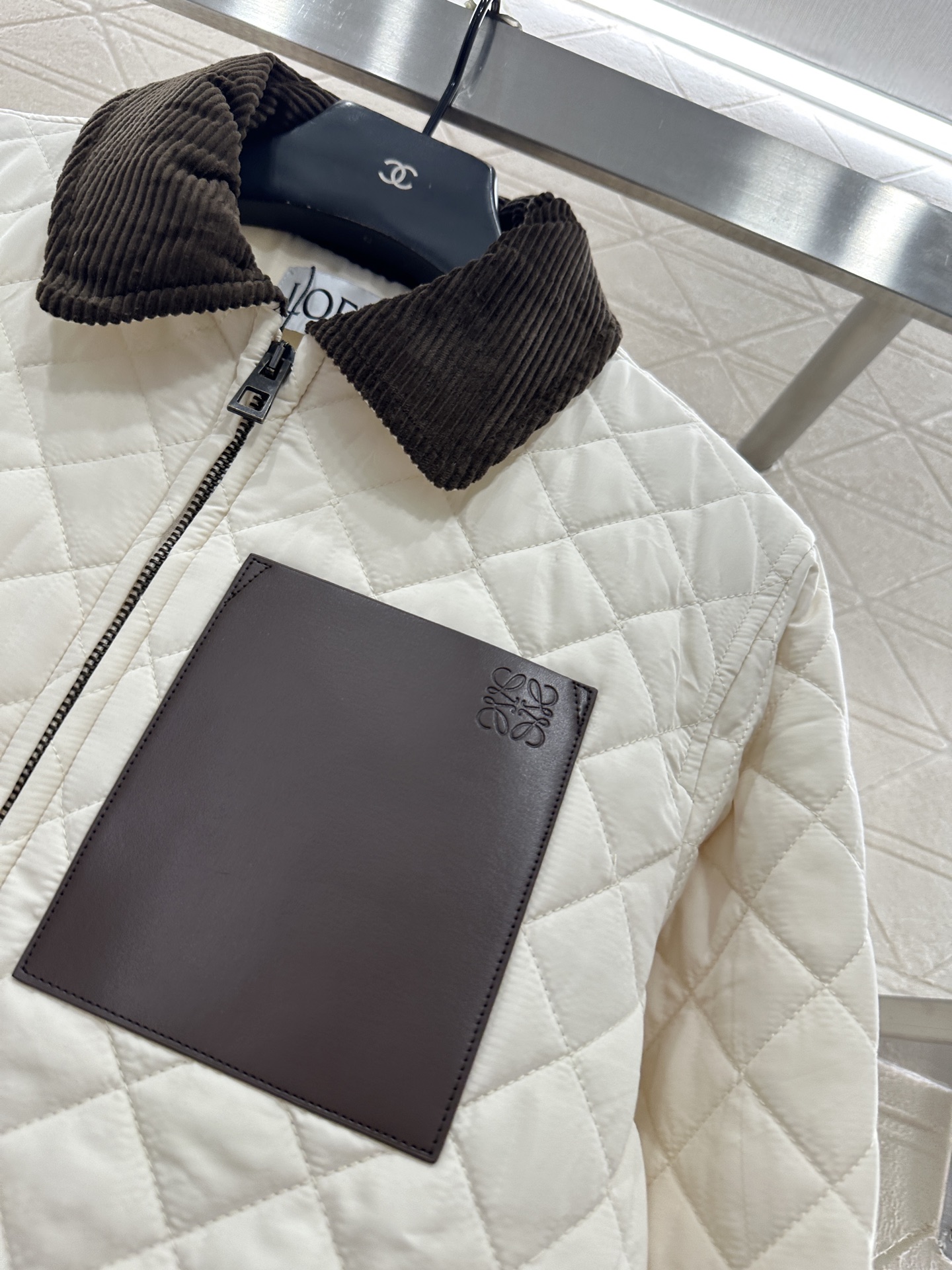 ♥Loew*♥2025新品上架 灯芯绒领菱格纹棉服外套定制YB防风防水尼龙材质，羽绒棉填充内里，整件轻盈