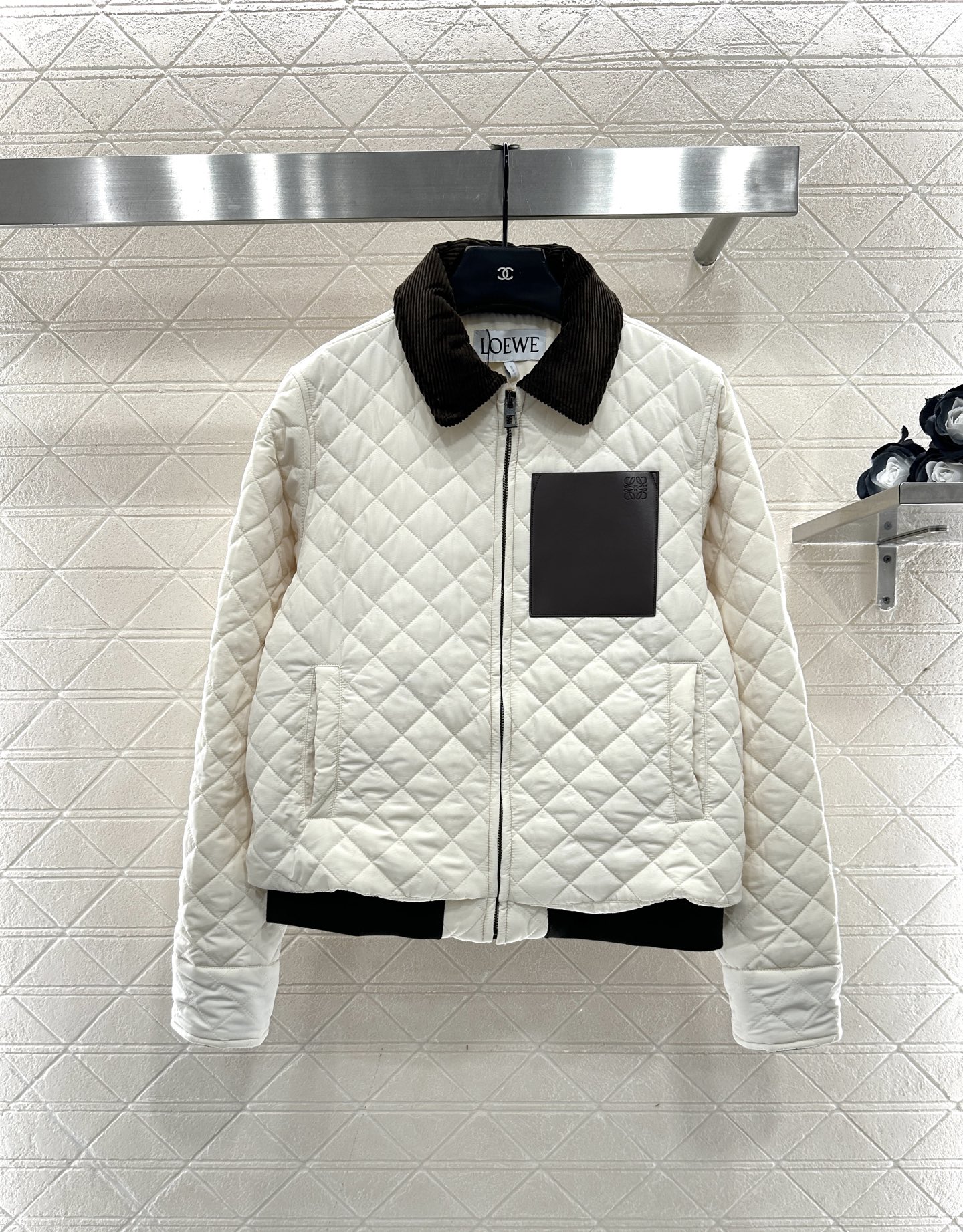 ♥Loew*♥2025新品上架 灯芯绒领菱格纹棉服外套定制YB防风防水尼龙材质，羽绒棉填充内里，整件轻盈