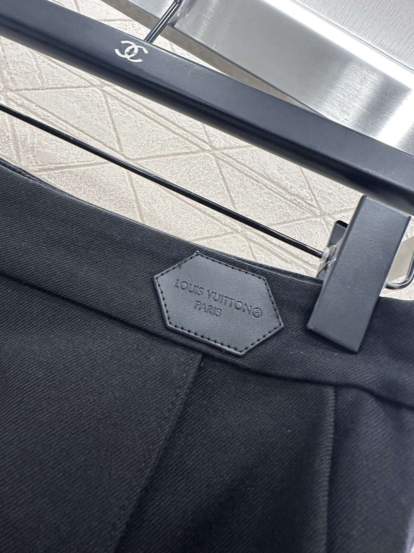 ♥Louis vuitto*♥2025新品上架 侧腰拉链高弹长裤定制YB进口高弹力材质，弹力舒适，高腰直