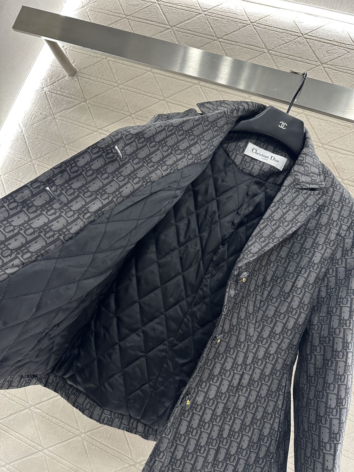 ♥Dio*♥2025新品上架 翻领提花西装外套定制YB提花棉材质，质感光泽，高级洋气，翻领西服剪裁，单排