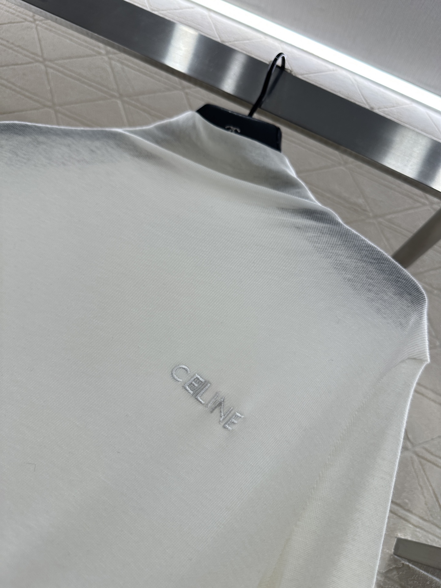 ♥Celin*♥2025新品上架 修身字母高领打底衫定制YB羊毛材质，质感舒适，弹力十足，修身高领打底裁