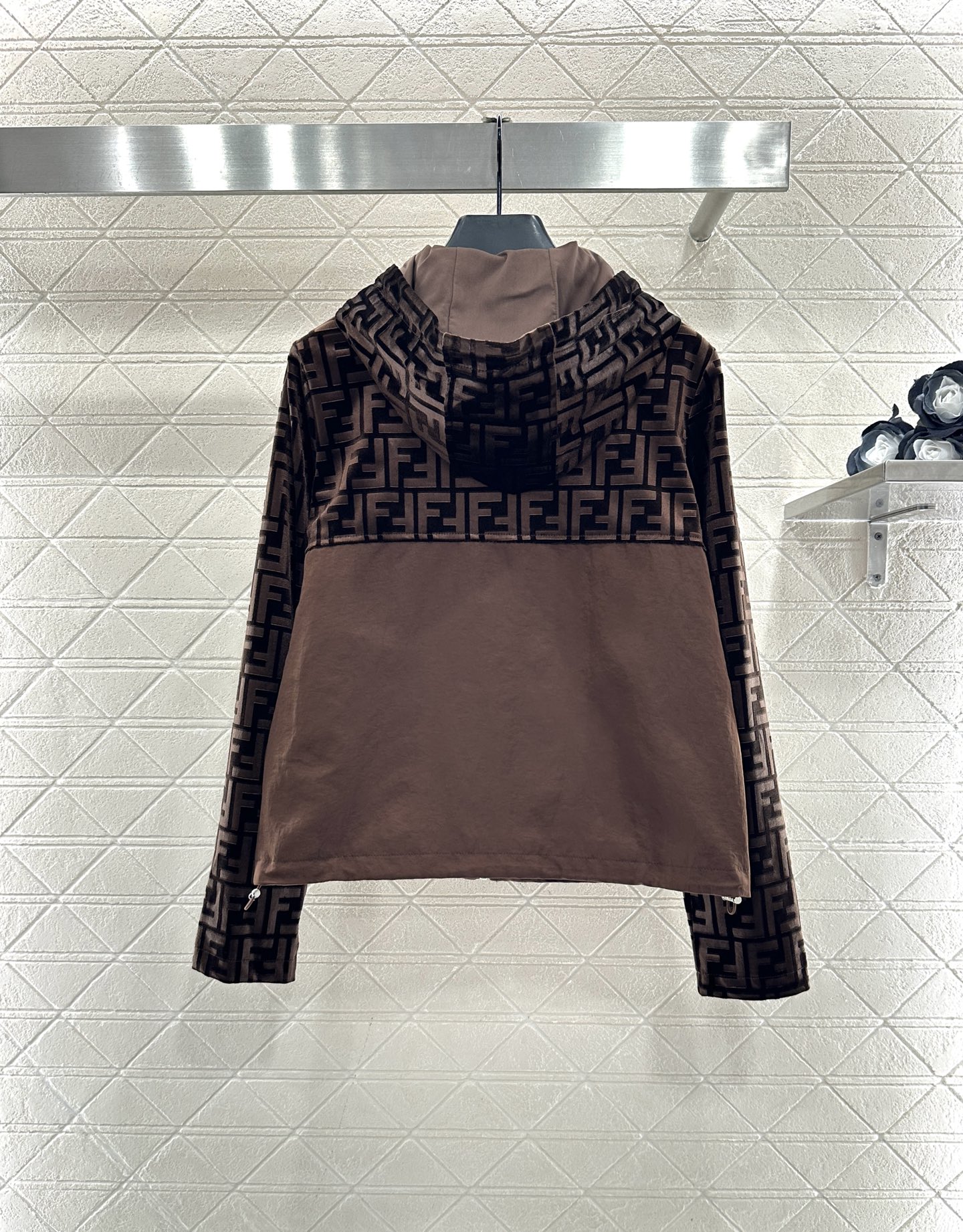 ♥Fend*♥2025新品上架 立体压花字母外套长裤套装定制YB进口丝绒材质，工艺处理，立体压花处理，呈