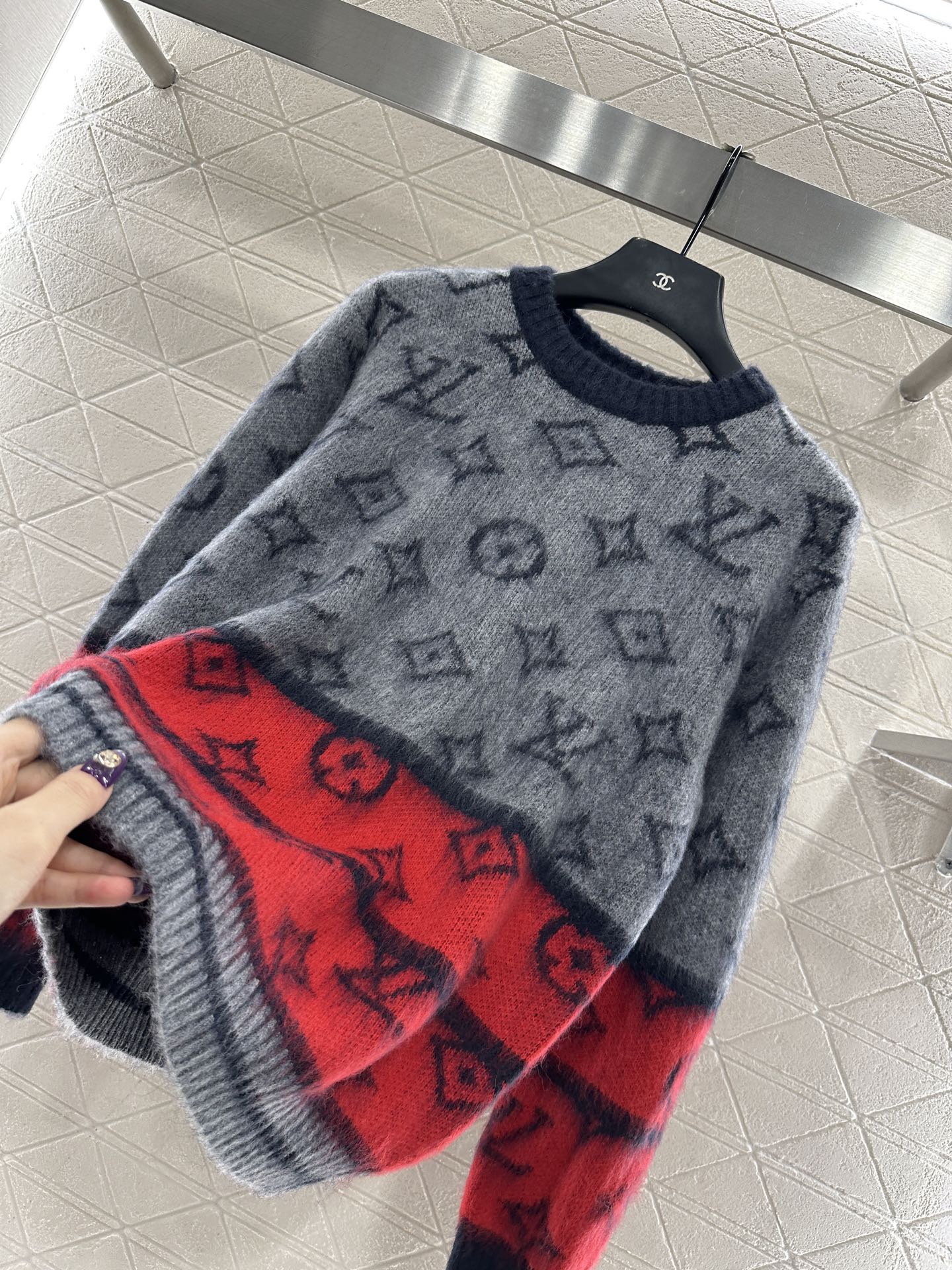 ♥Louis vuitto*♥2025新品上架 提花撞色羊毛套头毛衣定制YB羊毛纱线织造，质感高级，穿搭