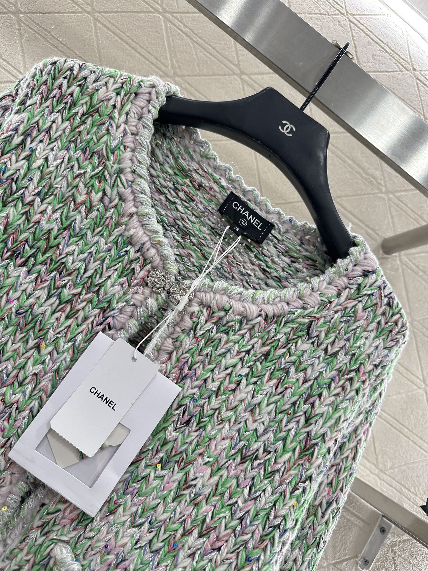 ♥Chane*♥2025新品上架 全手工捆边针织开衫定制YB棉毛纱线织造，穿搭舒适，柔软细腻。圆领长袖开