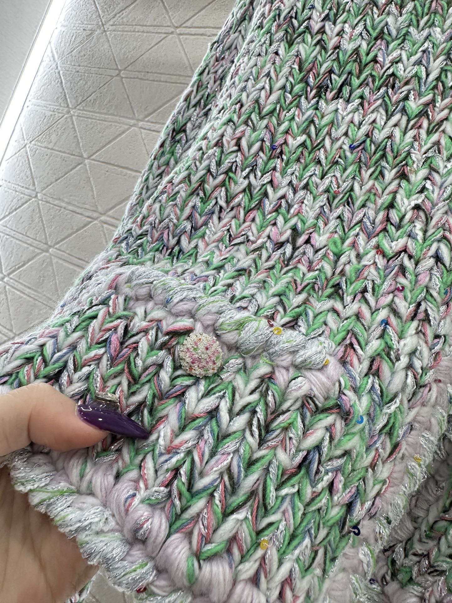 ♥Chane*♥2025新品上架 全手工捆边针织开衫定制YB棉毛纱线织造，穿搭舒适，柔软细腻。圆领长袖开