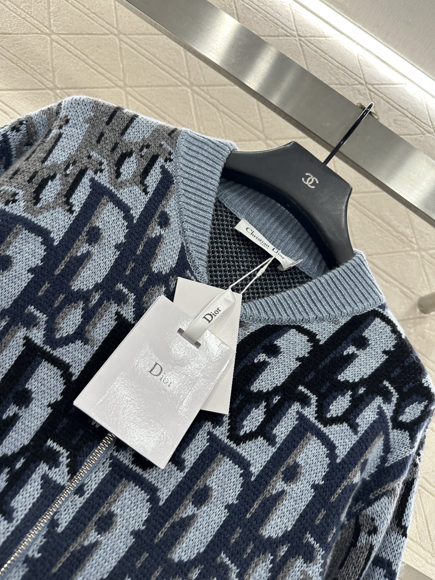 ♥Dioo*♥2025新品上架 提花针织拉链开衫定制YB羊毛纱线织造，质感光泽，柔软亲肤，拉链开衫剪裁，