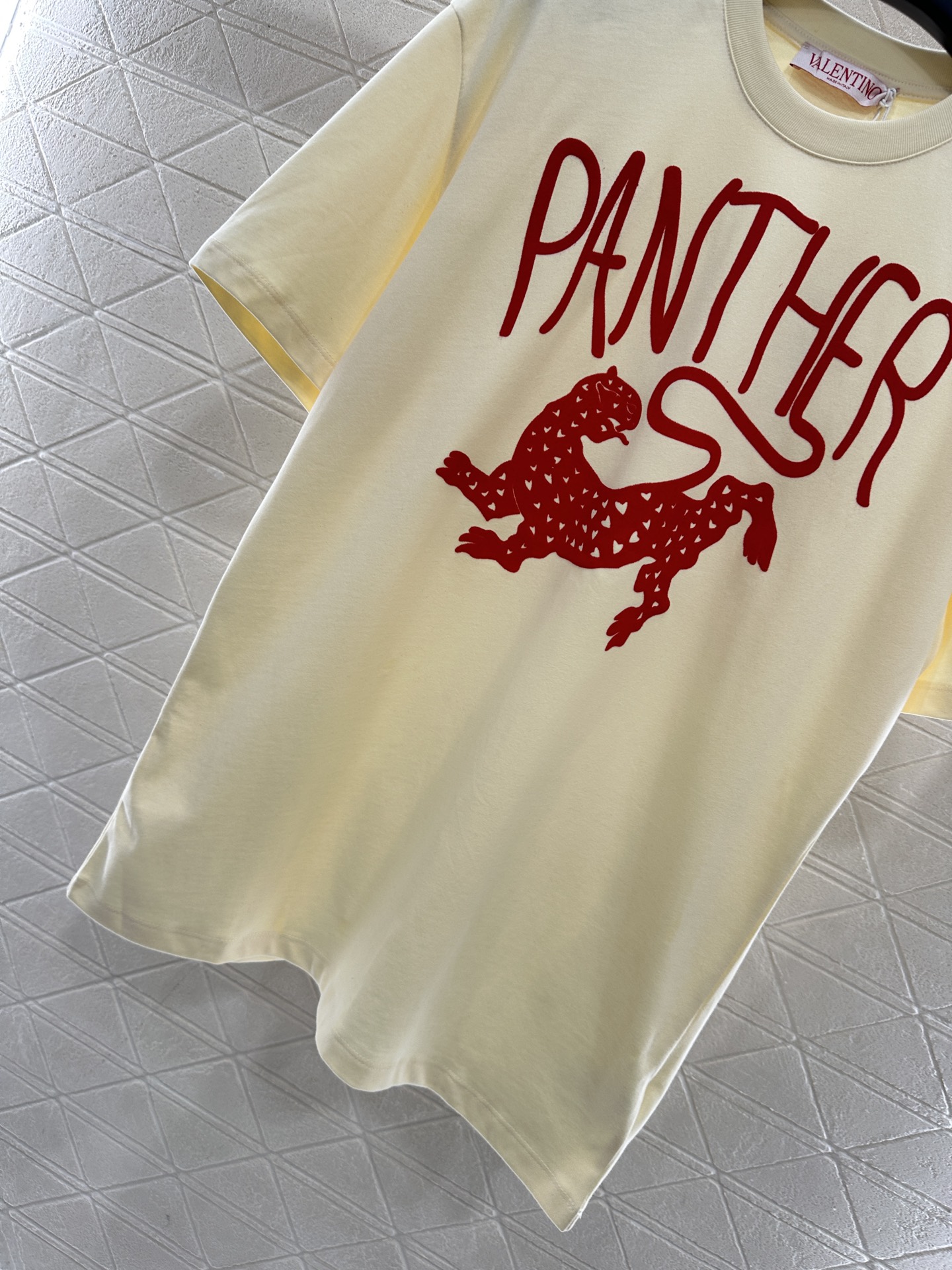 ♥Valentin*♥2025新品上架 植绒印花𝑇𝑒𝑒定制YB原生全棉材质，透气舒适，质感十足，宽松短袖