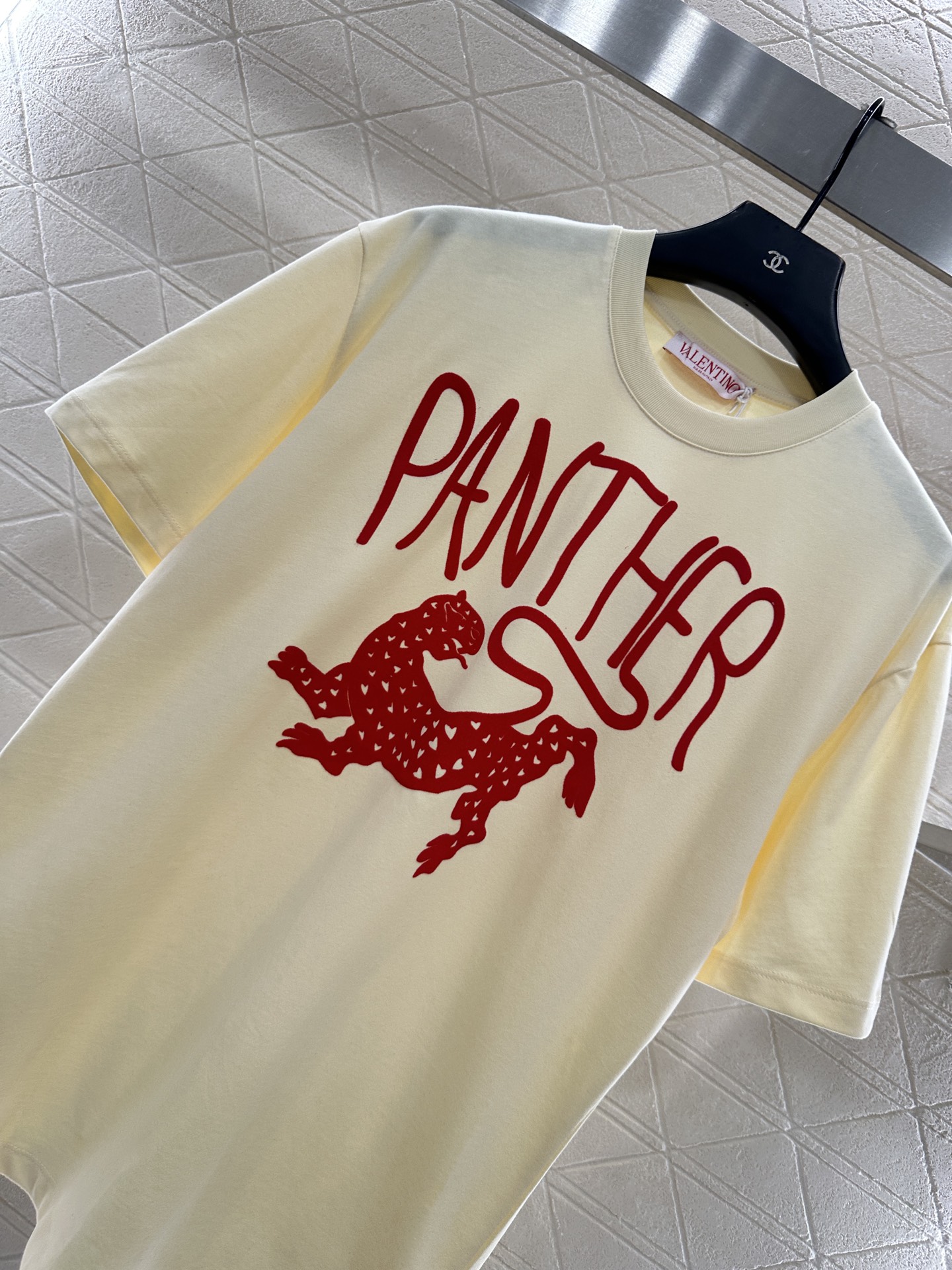 ♥Valentin*♥2025新品上架 植绒印花𝑇𝑒𝑒定制YB原生全棉材质，透气舒适，质感十足，宽松短袖