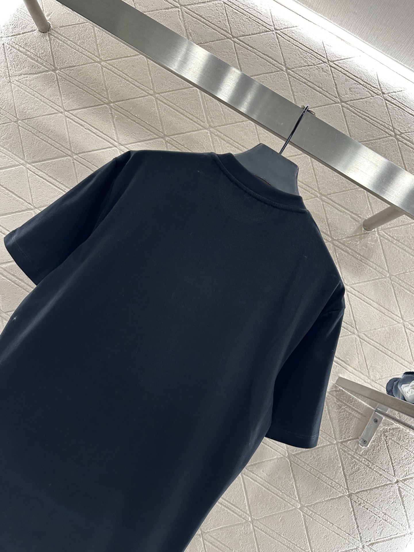 ♥Valentin*♥2025新品上架 植绒印花𝑇𝑒𝑒定制YB原生全棉材质，透气舒适，质感十足，宽松短袖