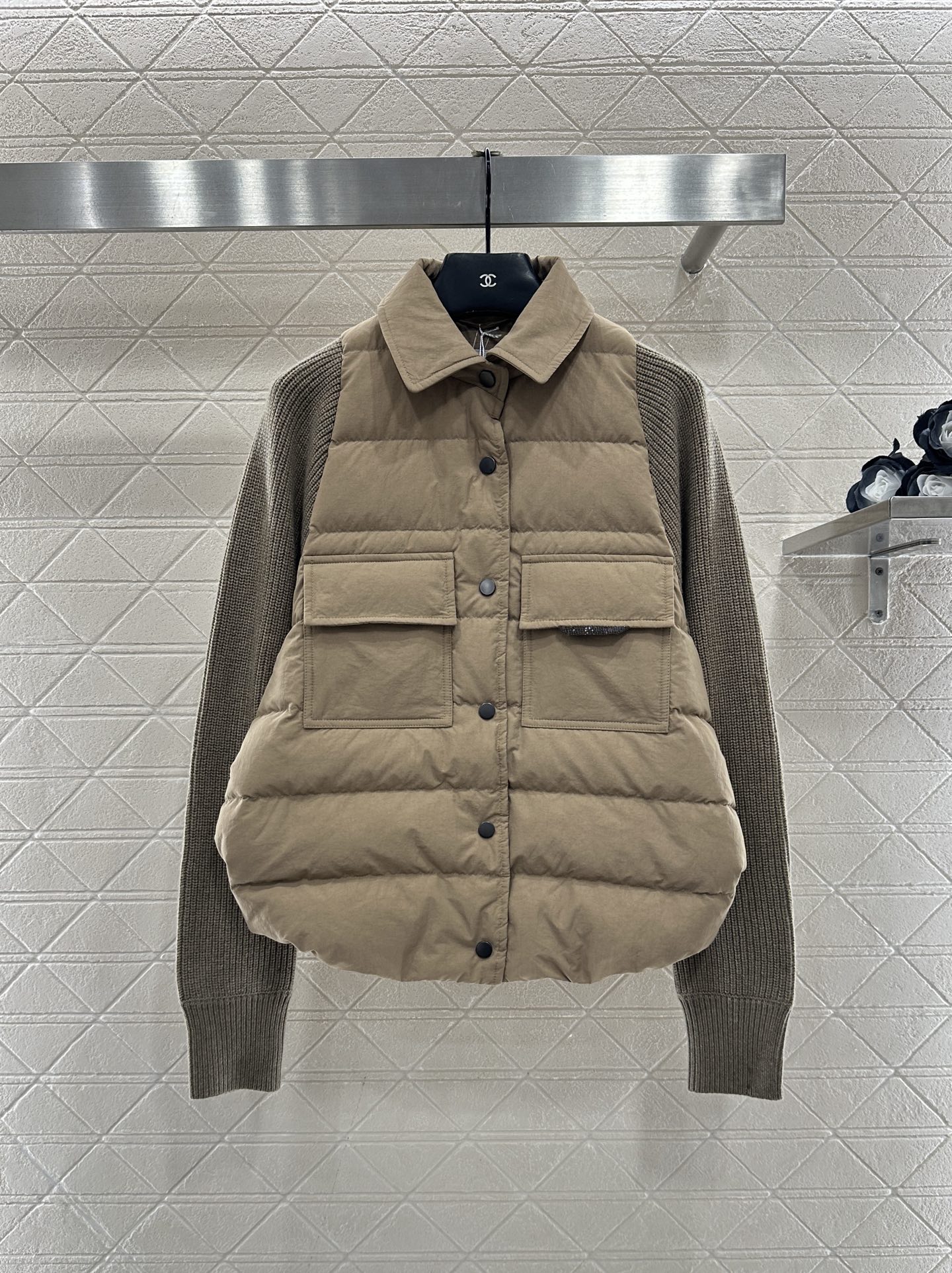 ♥BC*♥2025新品上架 针织拼接翻领羽绒外套定制YB进口防风防水尼龙材质，其工艺还原升级材质，提升秋