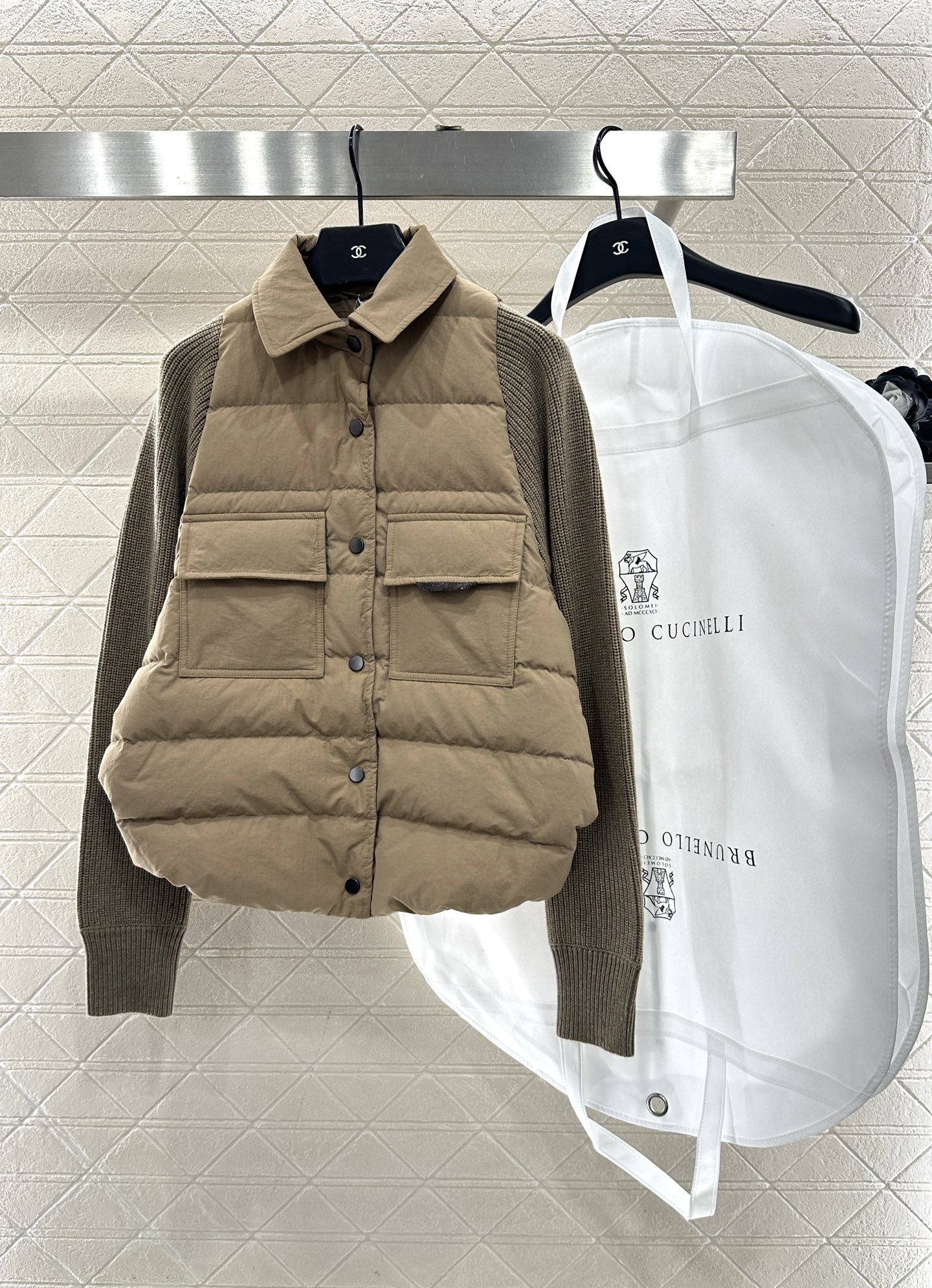 ♥BC*♥2025新品上架 针织拼接翻领羽绒外套定制YB进口防风防水尼龙材质，其工艺还原升级材质，提升秋