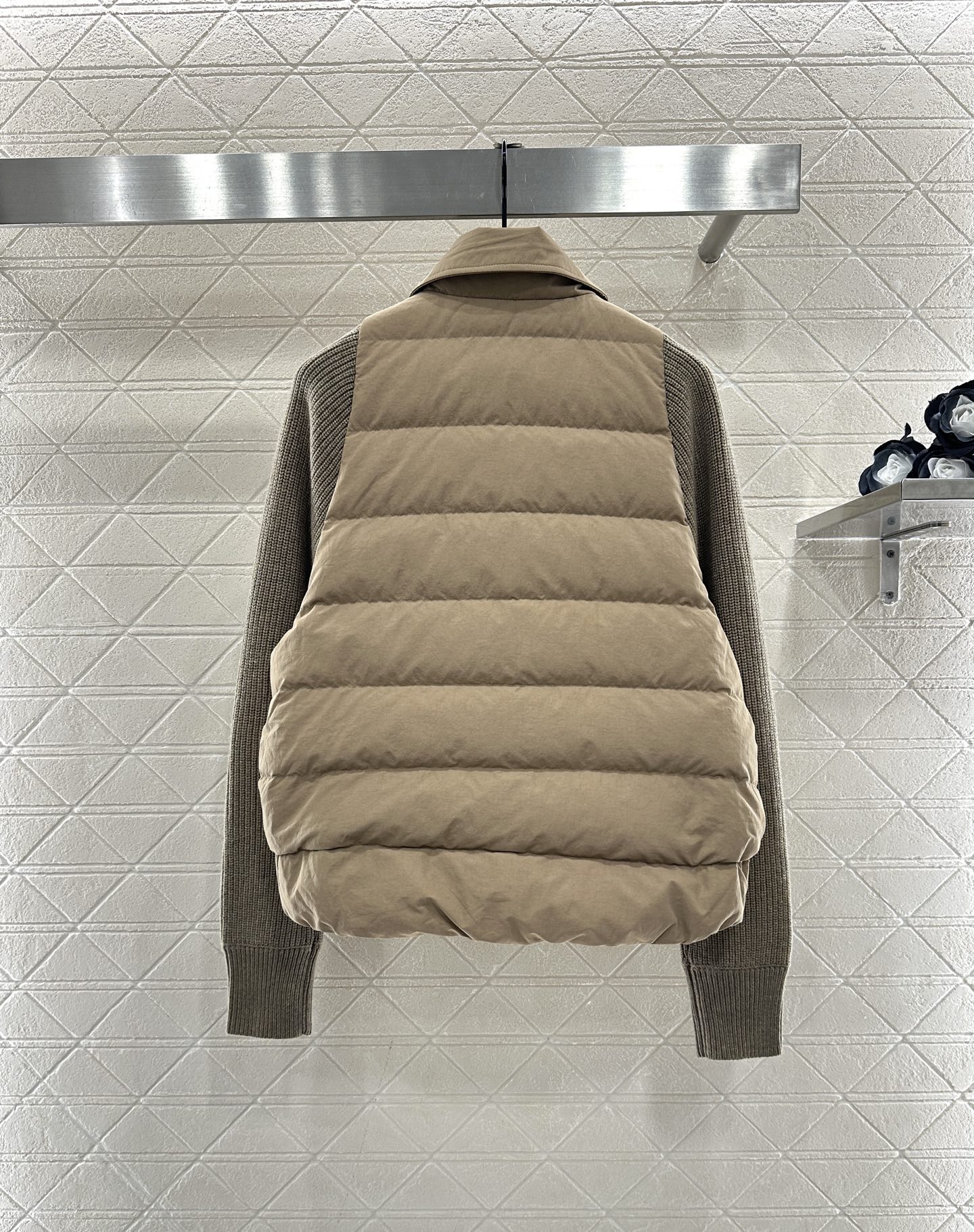 ♥BC*♥2025新品上架 针织拼接翻领羽绒外套定制YB进口防风防水尼龙材质，其工艺还原升级材质，提升秋