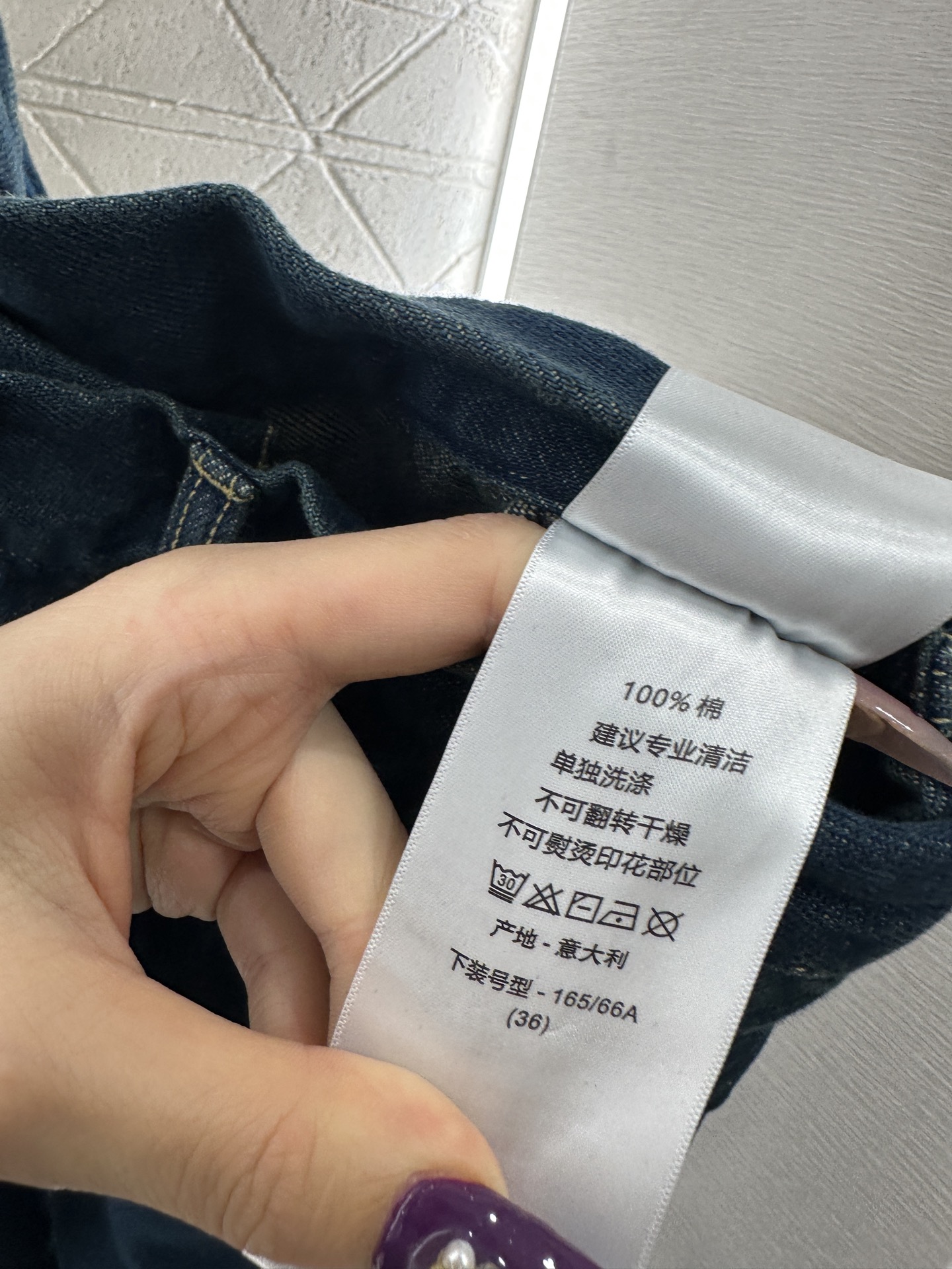 ♥Dio*♥2025新品上架 牛仔直筒长裤定制YB斜纹棉牛仔材质，质感细腻，穿搭有型，直筒修身长裤版型，