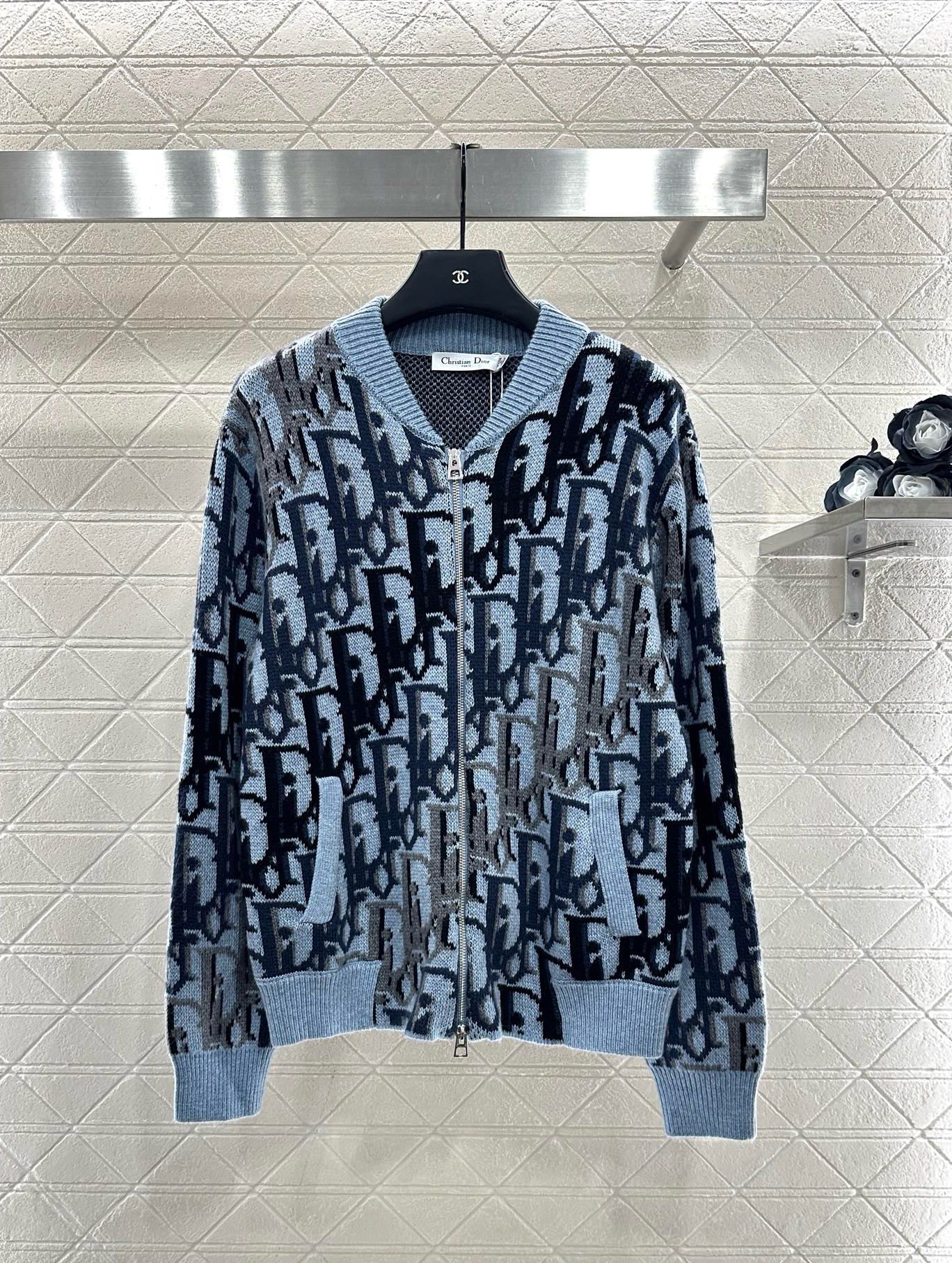 ♥Dioo*♥2025新品上架 提花针织拉链开衫定制YB羊毛纱线织造，质感光泽，柔软亲肤，拉链开衫剪裁，