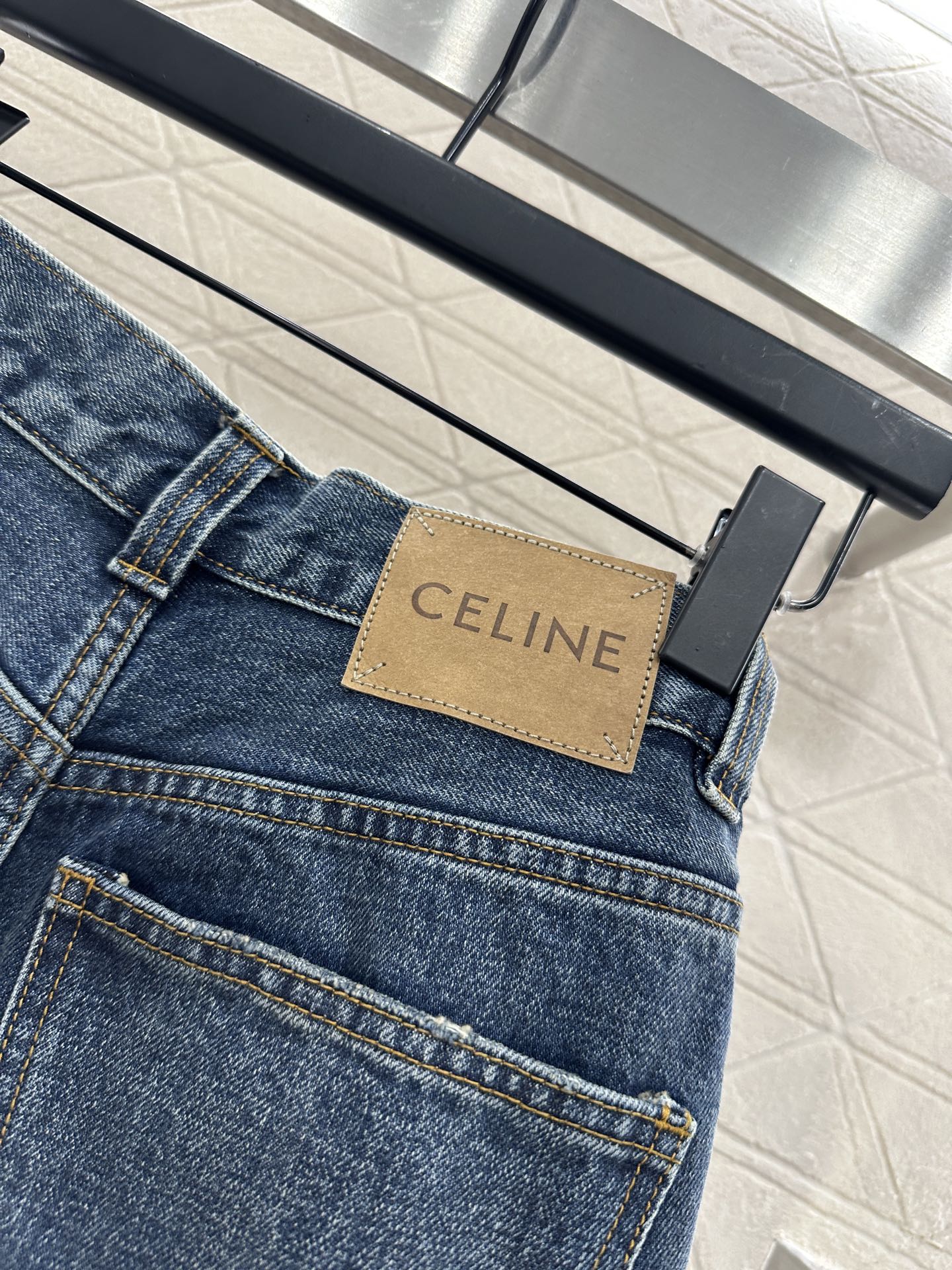 ♥Celin*♥2025新品上架 牛仔直筒长裤定制YB斜纹棉牛仔材质，质感挺括，穿搭有型，直筒长裤版型，