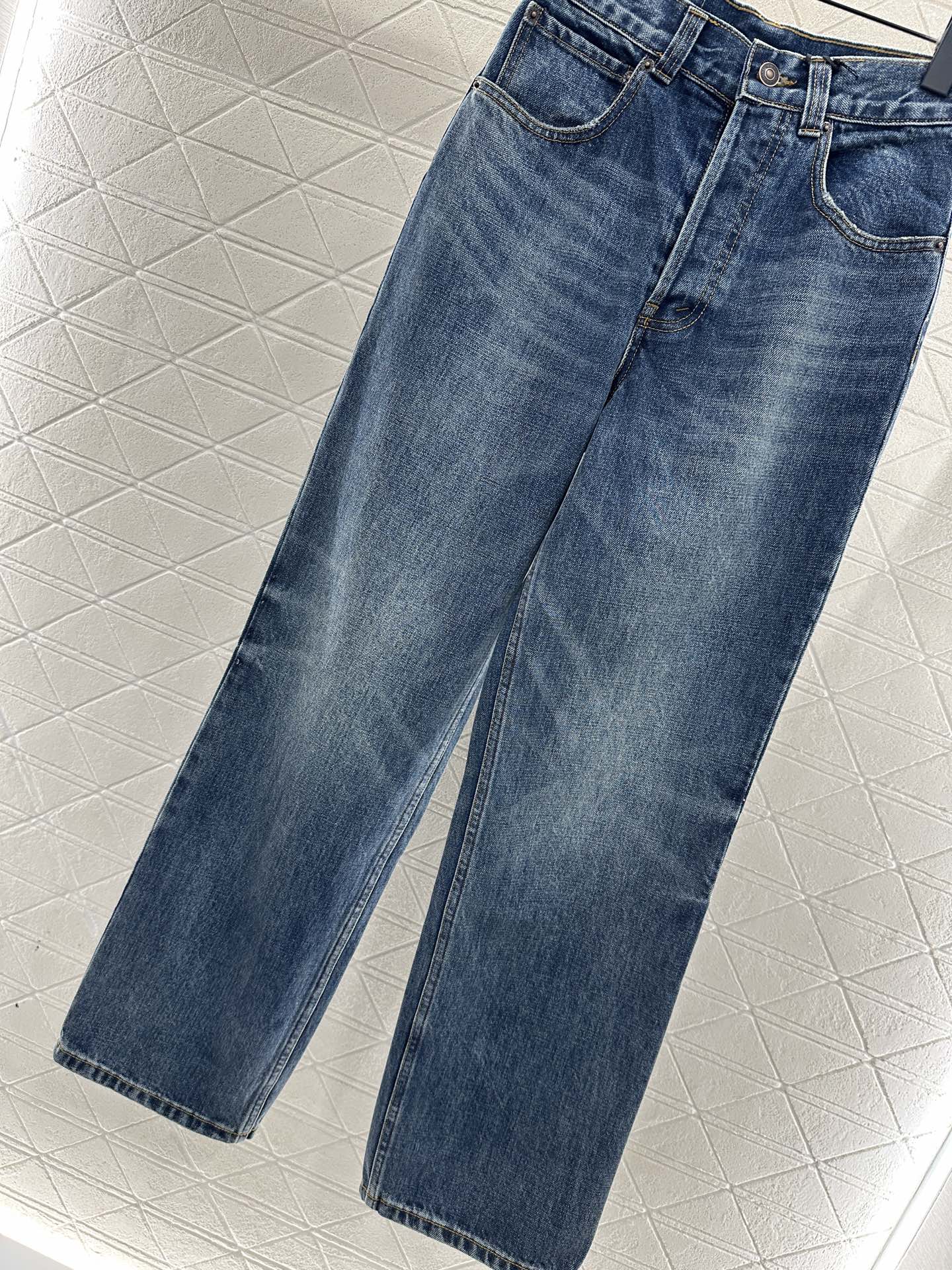 ♥Celin*♥2025新品上架 牛仔直筒长裤定制YB斜纹棉牛仔材质，质感挺括，穿搭有型，直筒长裤版型，