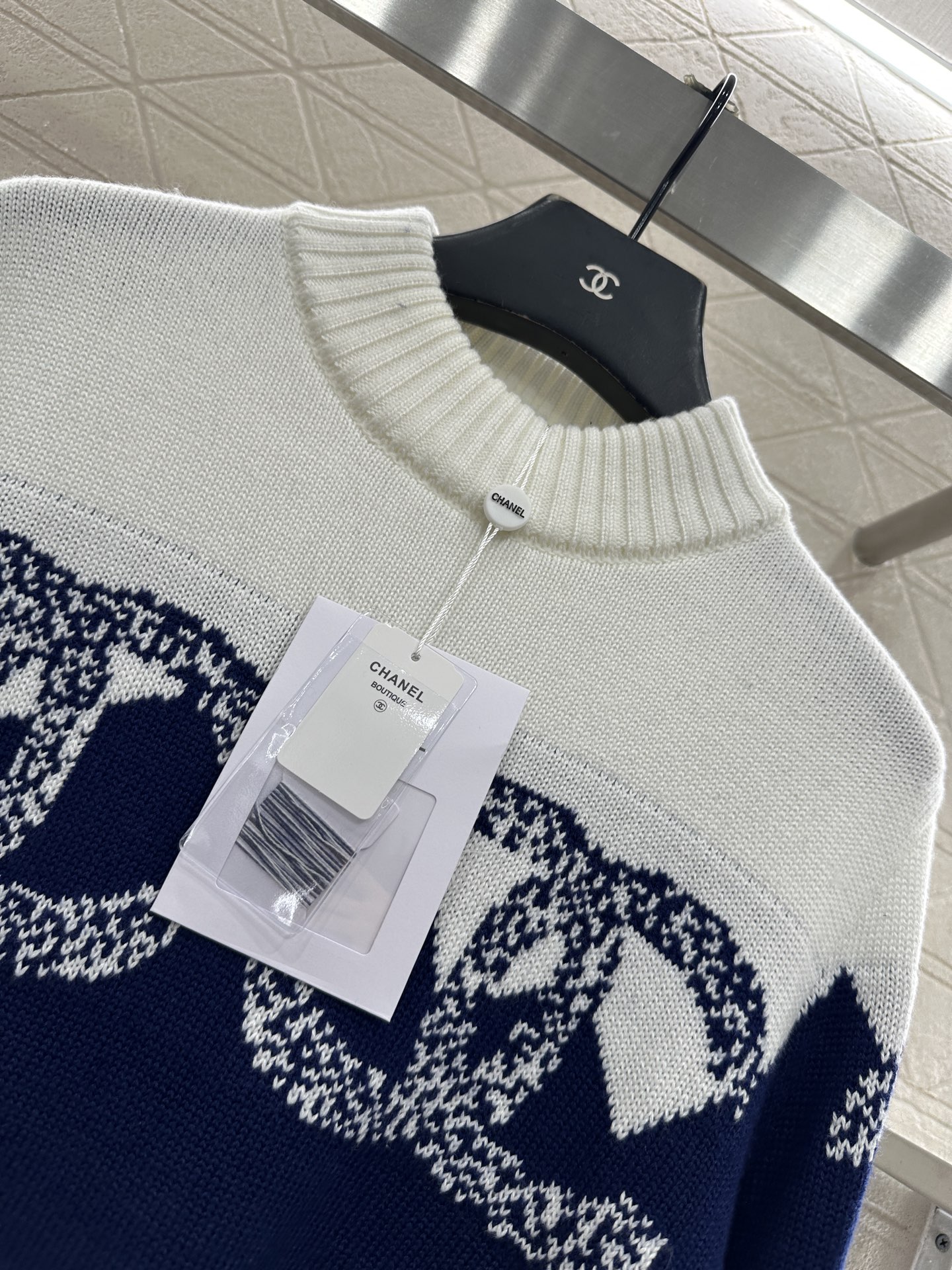 ♥Chane*♥2025新品上架 提花针织套头毛衣定制YB羊毛纱线织造，质感细腻，穿搭舒适，宽松套头毛衣