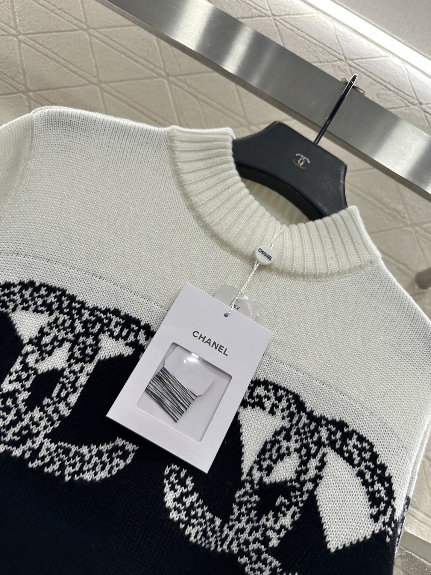 ♥Chane*♥2025新品上架 提花针织套头毛衣定制YB羊毛纱线织造，质感细腻，穿搭舒适，宽松套头毛衣