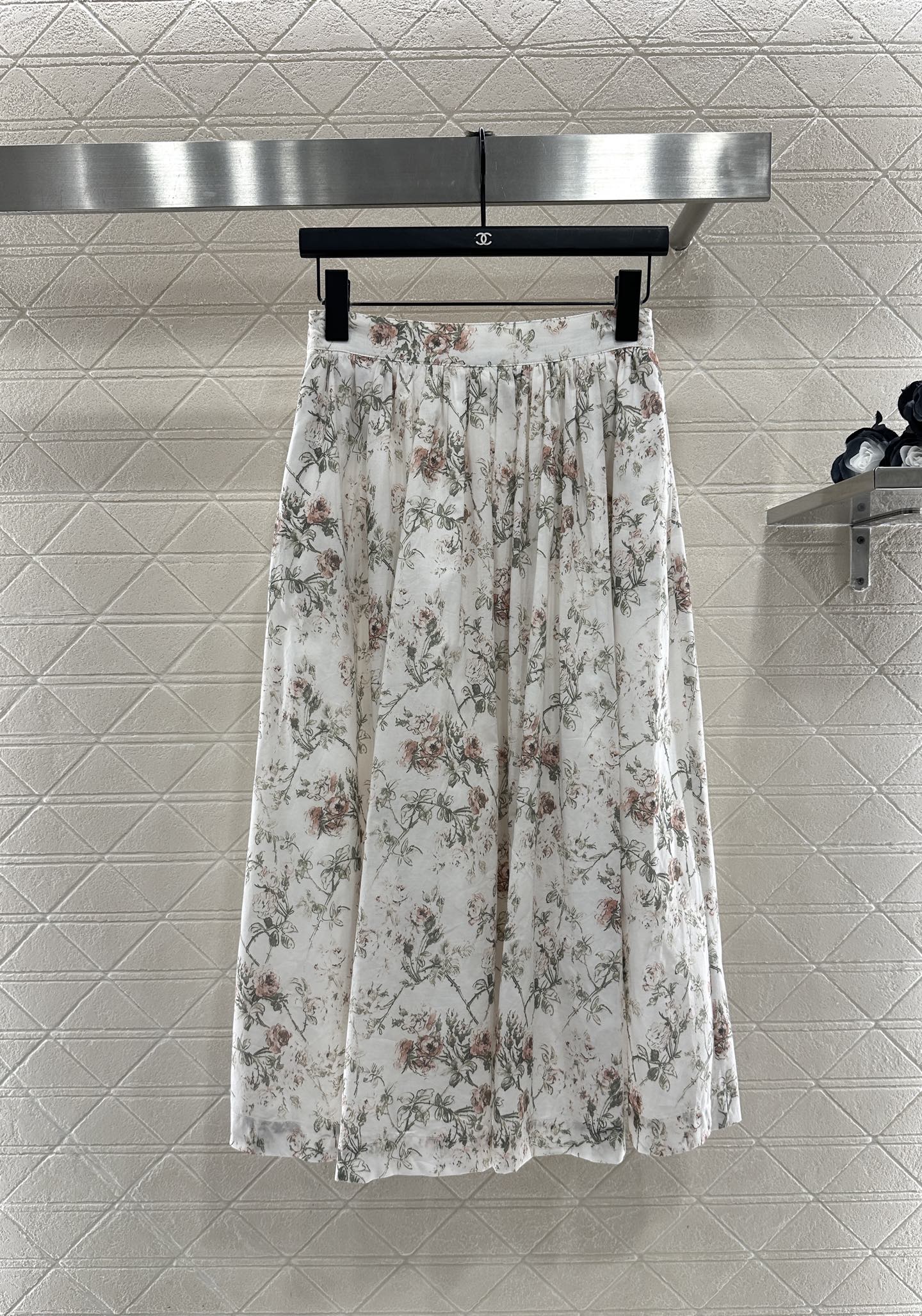 ♥Dio*♥2025新品上架堆叠领碎花衬衣半裙套装定制YB斜纹全棉材质，质感光泽，舒适透气，长袖衬衫版型