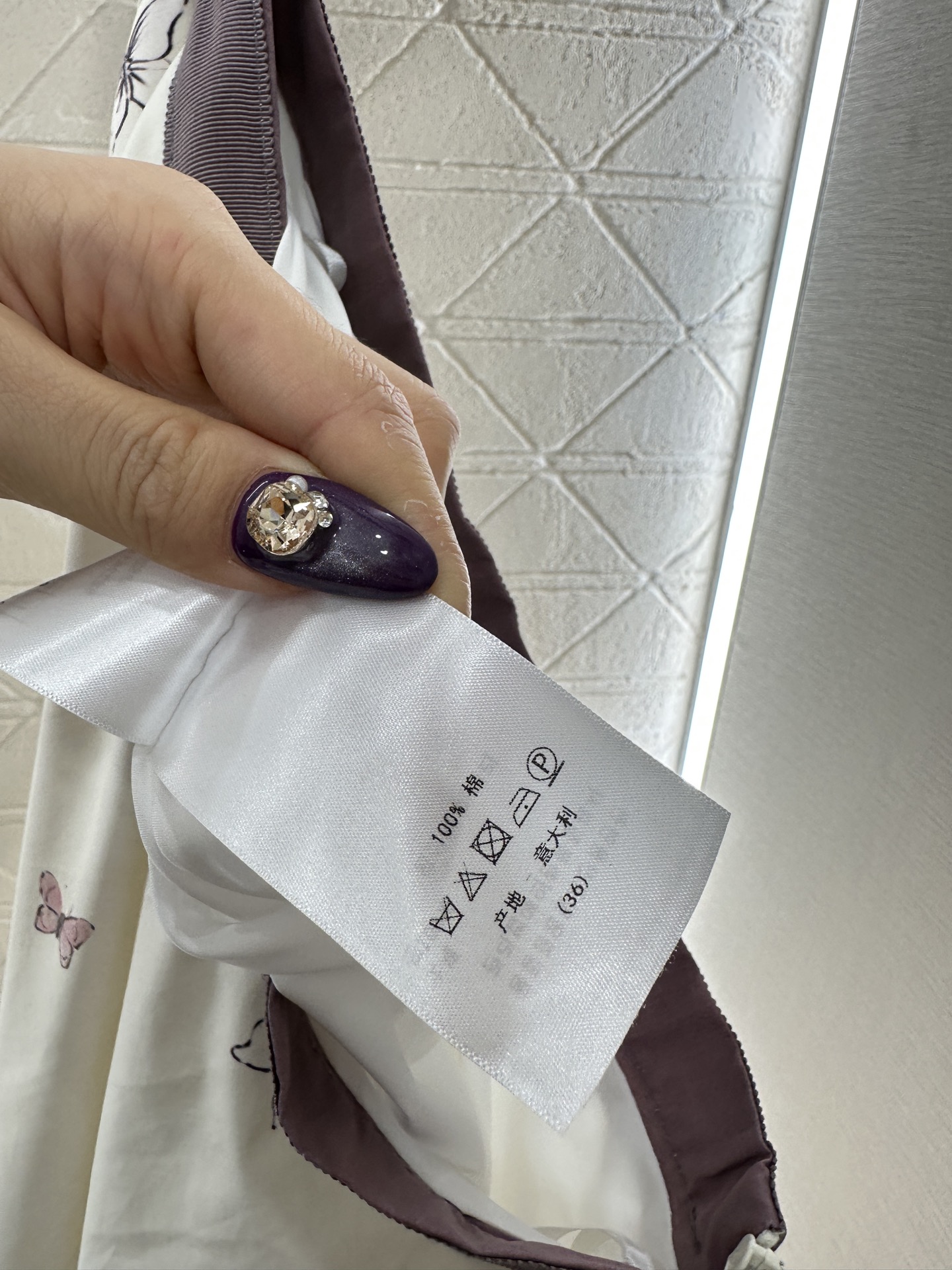 ♥Dio*♥2025新品上架 直喷碎花伞状半身裙定制YB斜纹全棉材质，质感垂顺舒适，吸湿透气，高腰伞状中