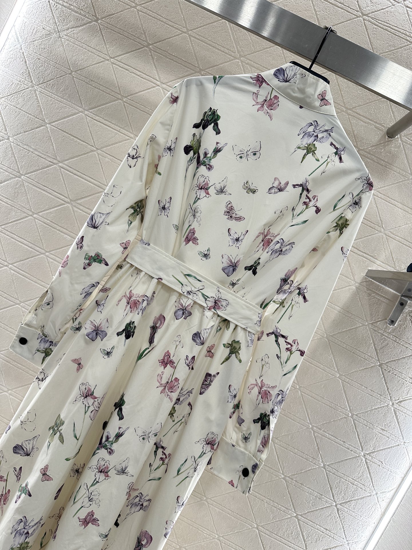 ♥Dio*♥2025新品上架 直喷碎花长袖连衣裙定制YB斜纹全棉材质，质感垂顺舒适，吸湿透气，翻领长袖连