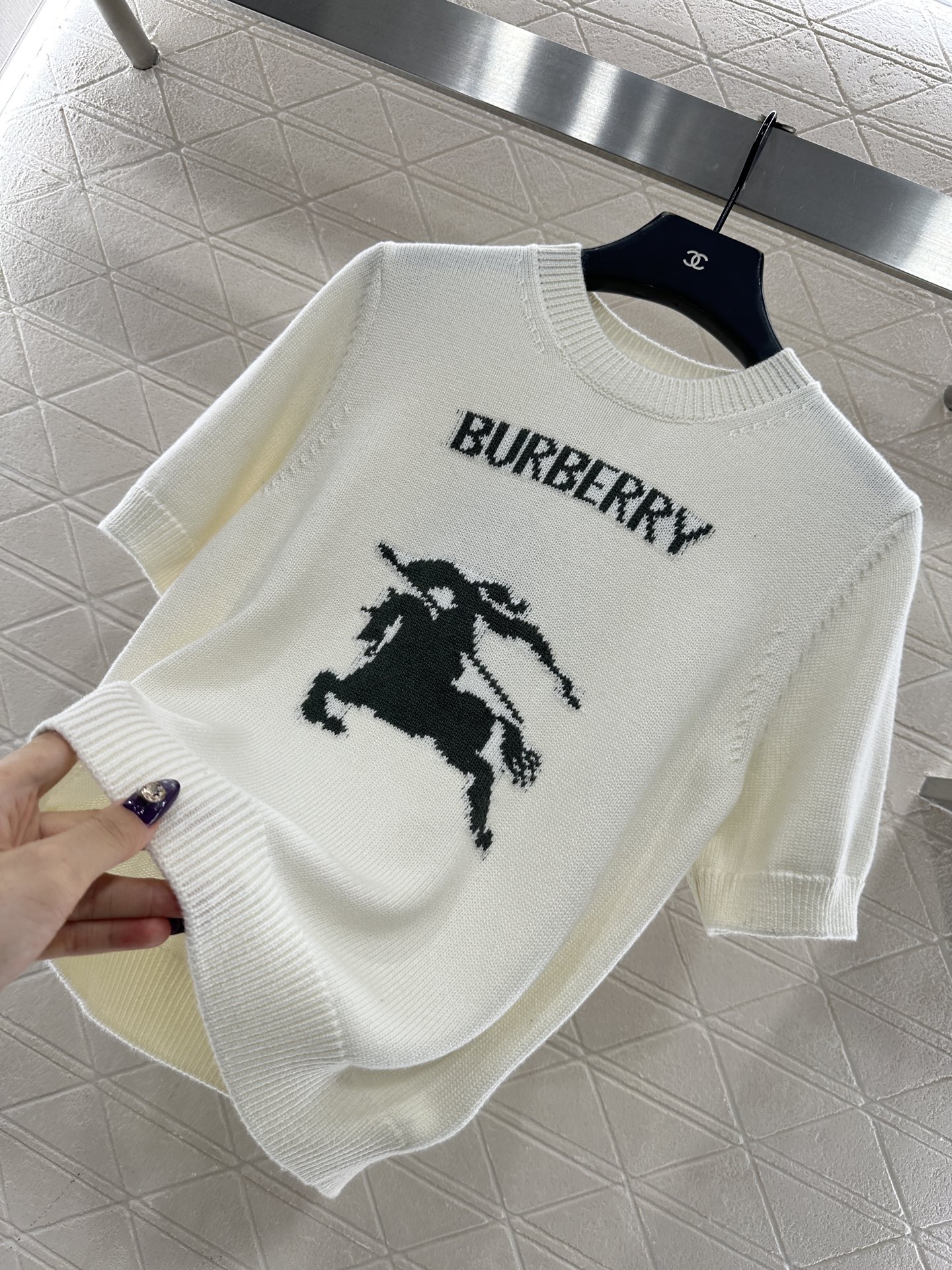 ♥BBR*♥2025新品上架 套头战马针织短袖定制YB羊毛纱线织造，质感高级，舒适柔软，圆领针织短袖剪裁